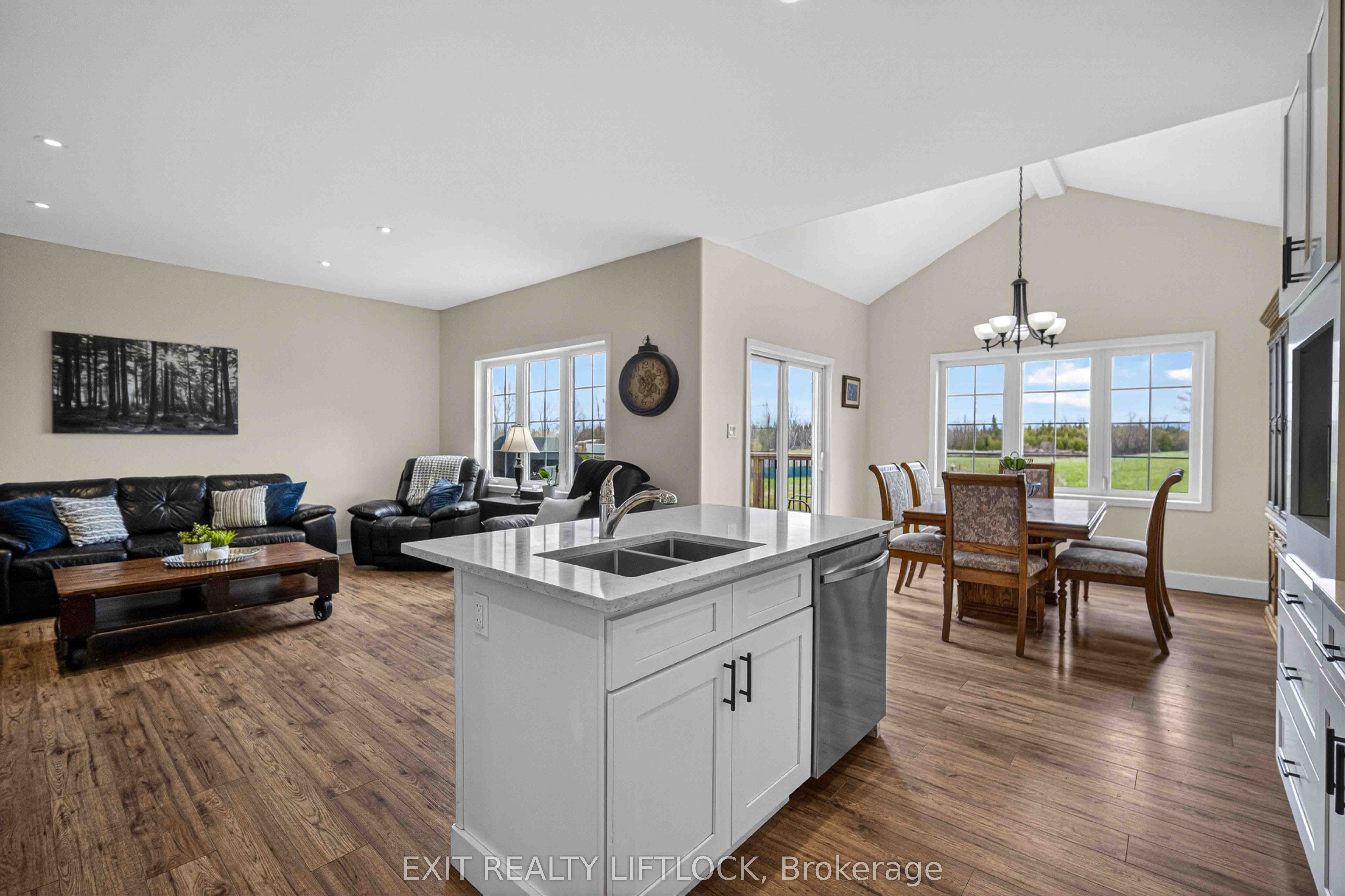 1479 Webster Road Property Photo 8
