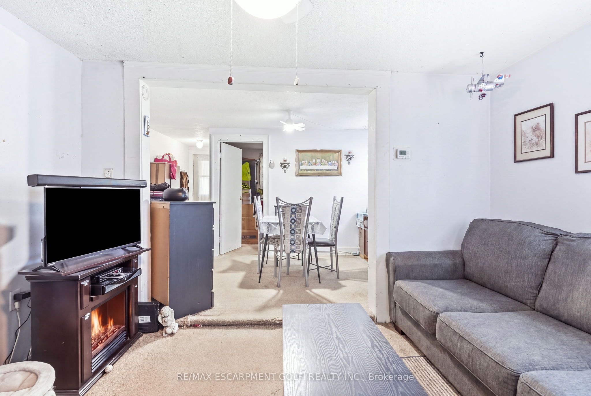 56 Welland Avenue Property Photo 6