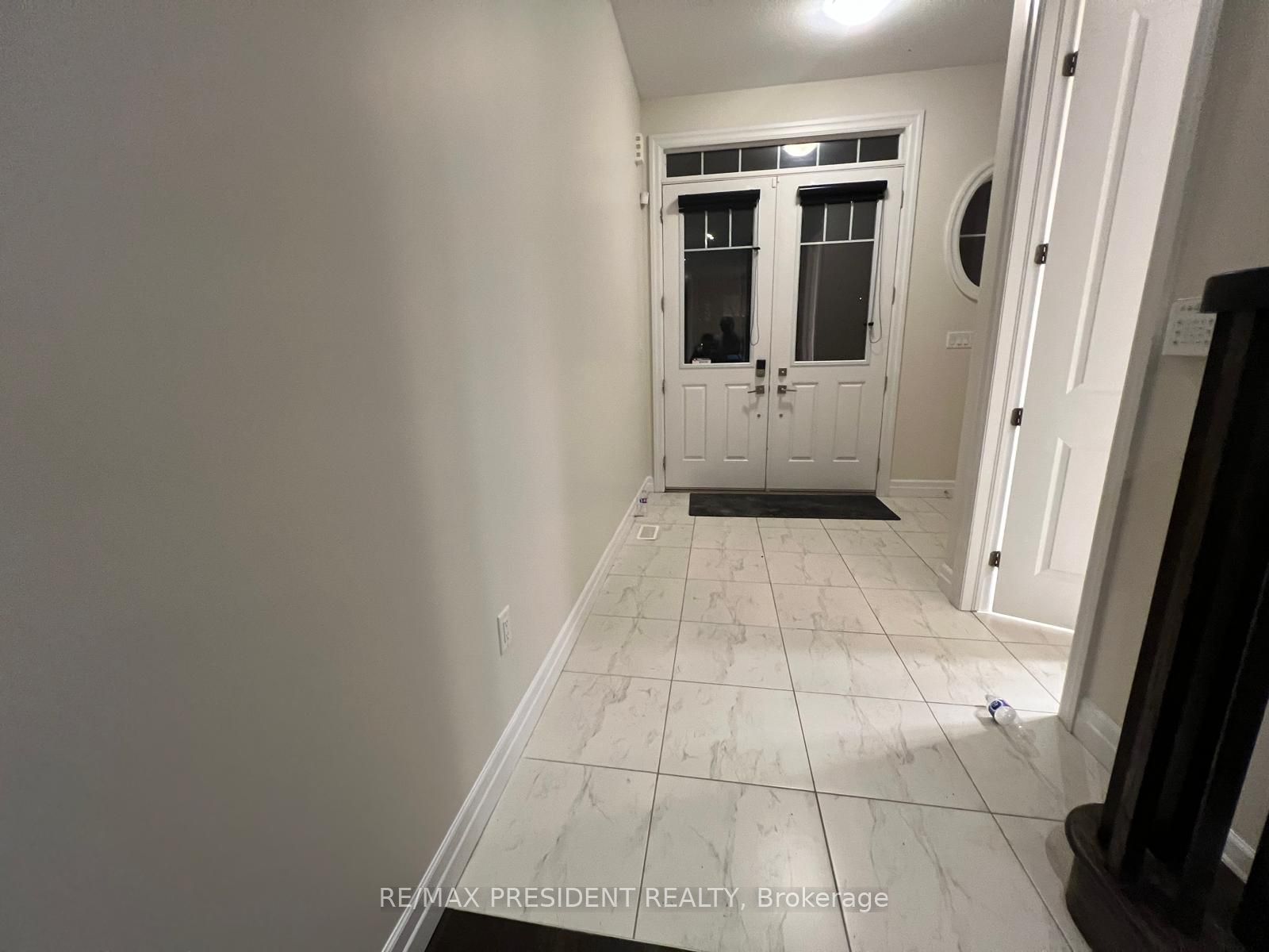 106 Greenwich Avenue Property Photo 4