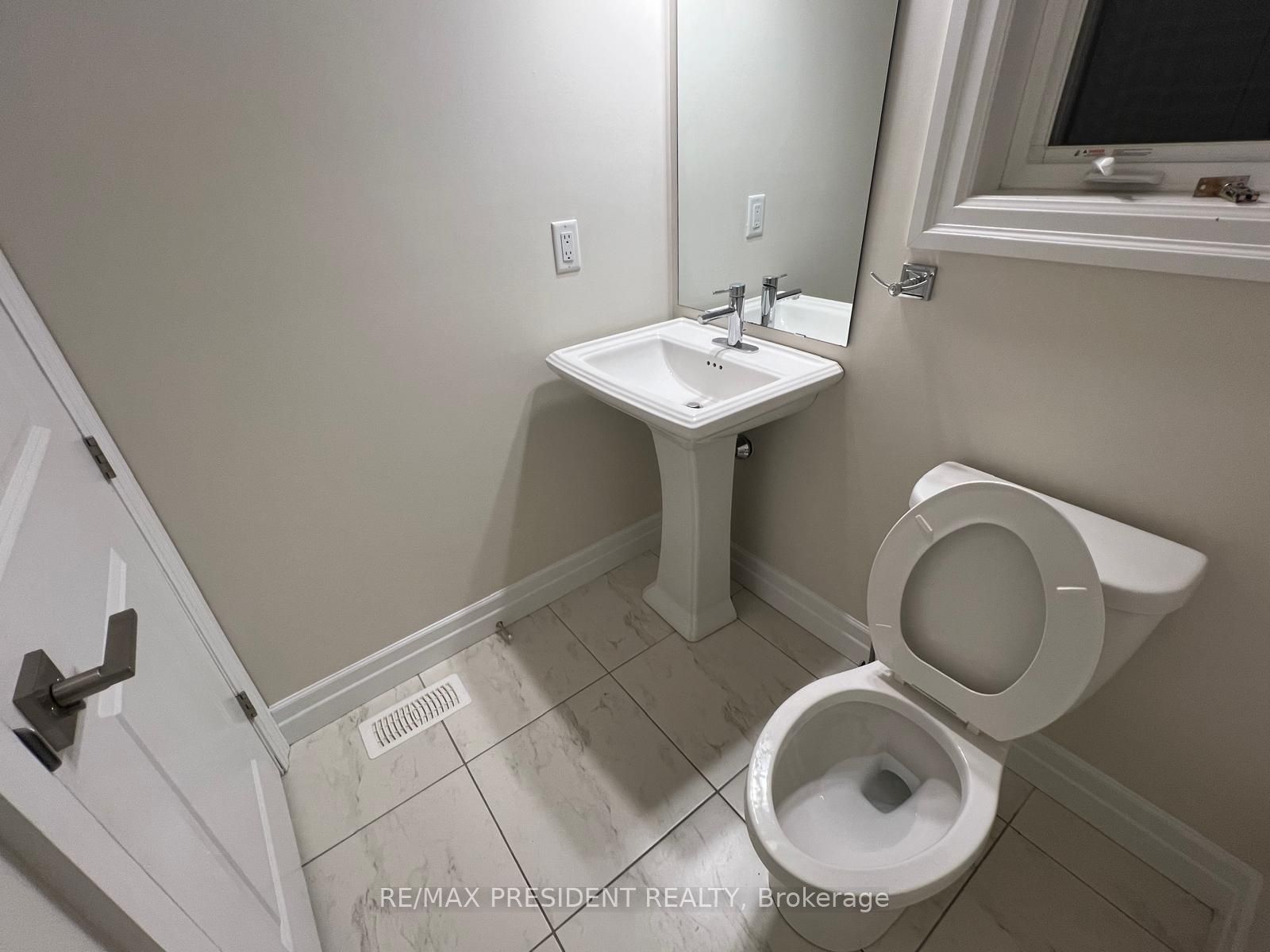 106 Greenwich Avenue Property Photo 20