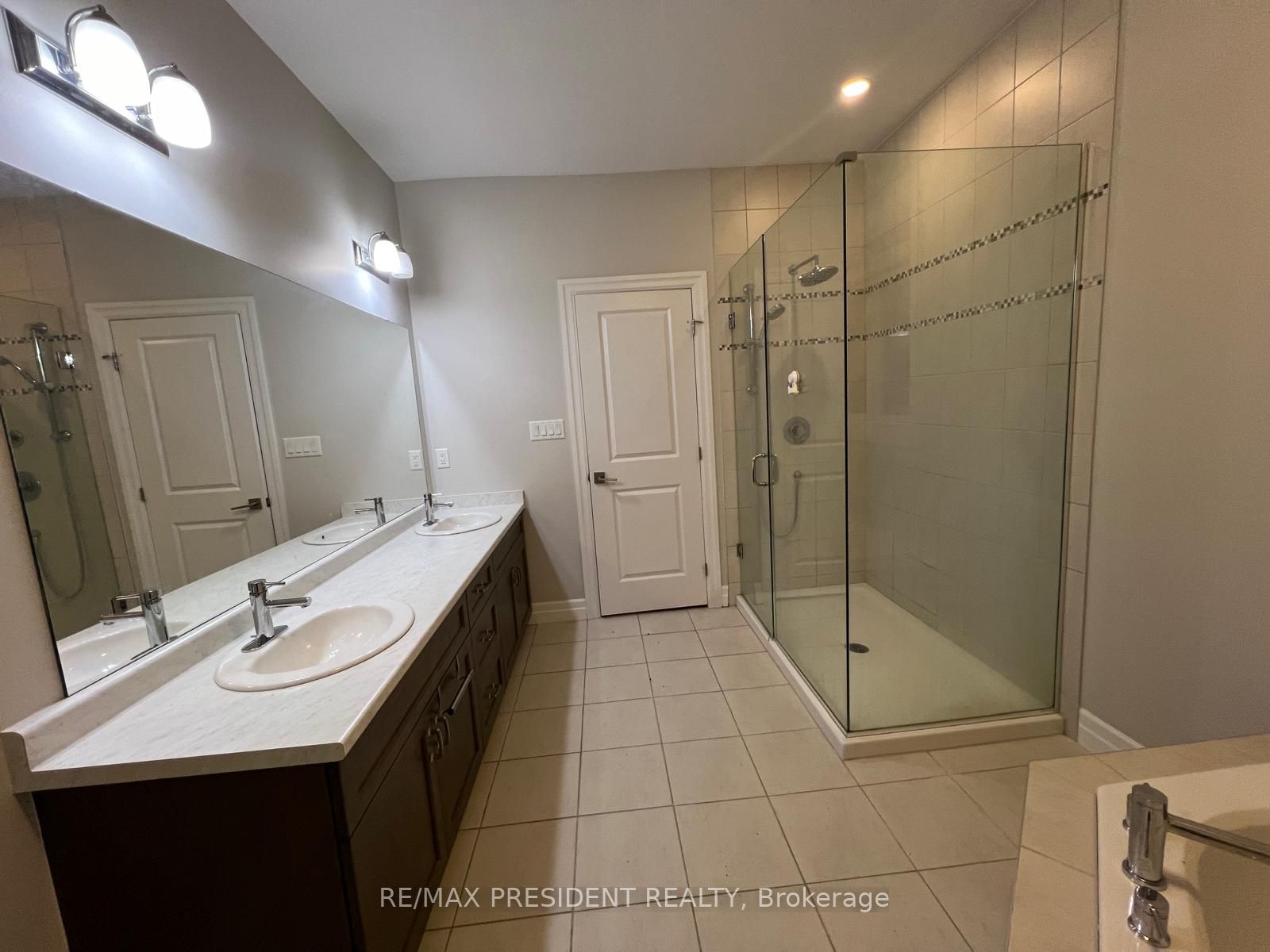 106 Greenwich Avenue Property Photo 25