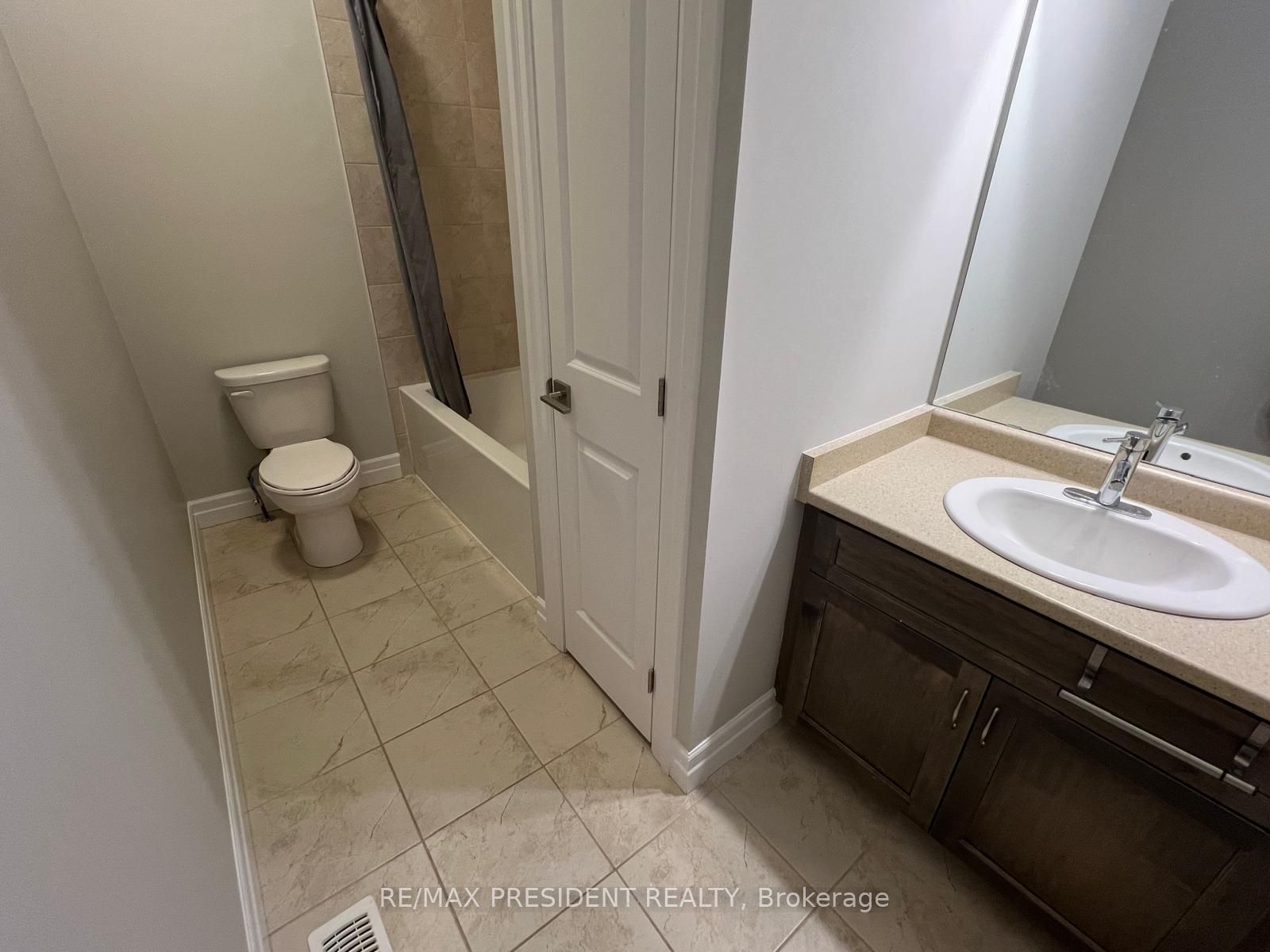 106 Greenwich Avenue Property Photo 33
