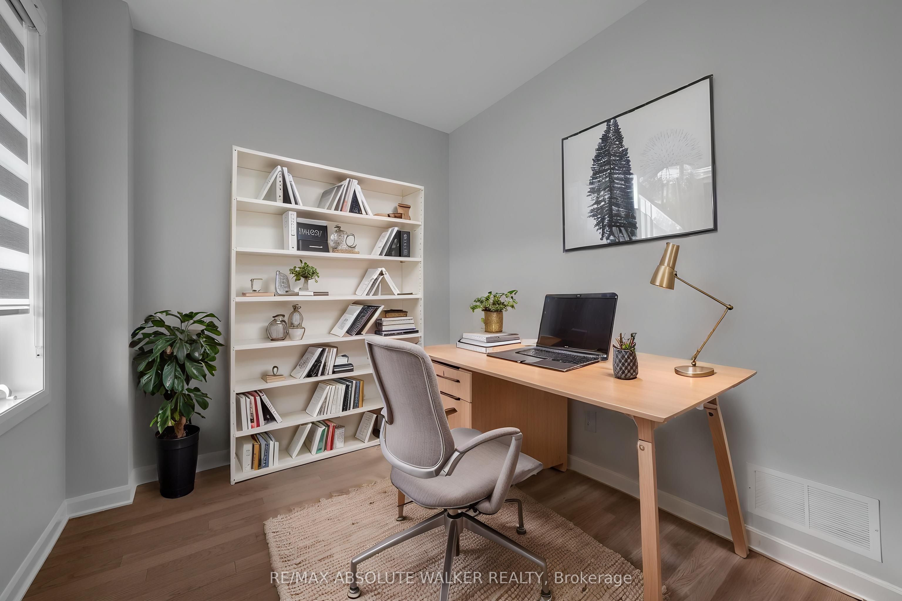 763 Shoal Street Property Photo 3