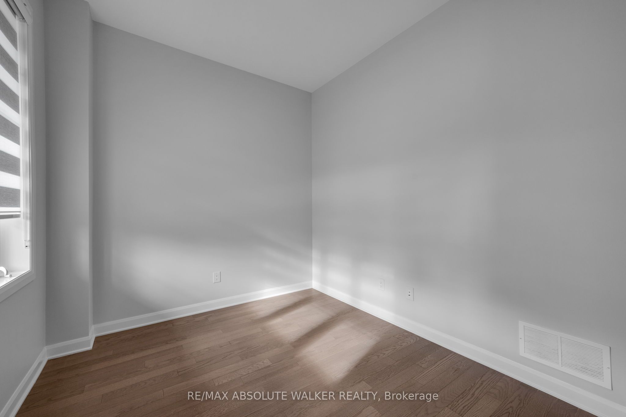 763 Shoal Street Property Photo 4