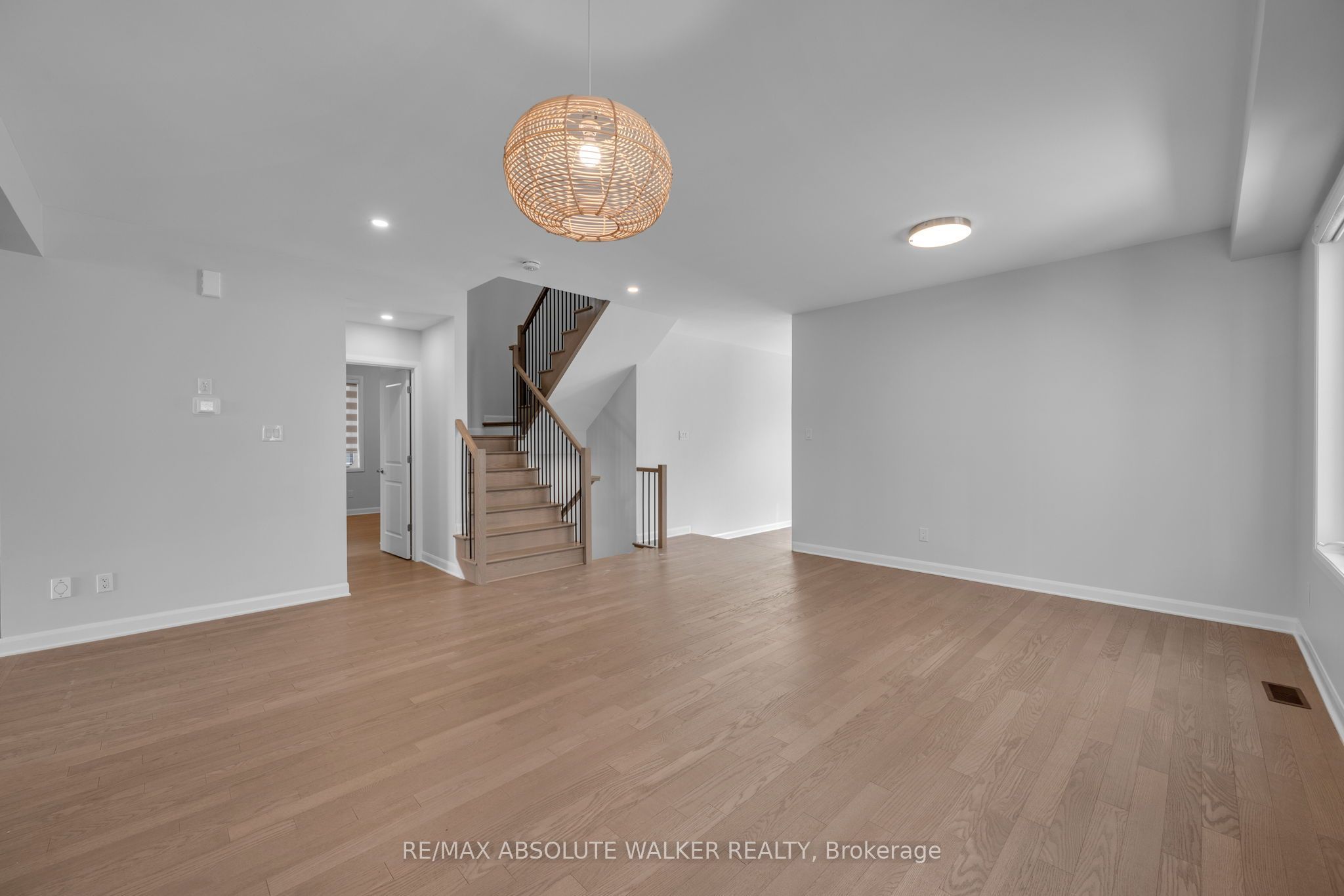 763 Shoal Street Property Photo 9
