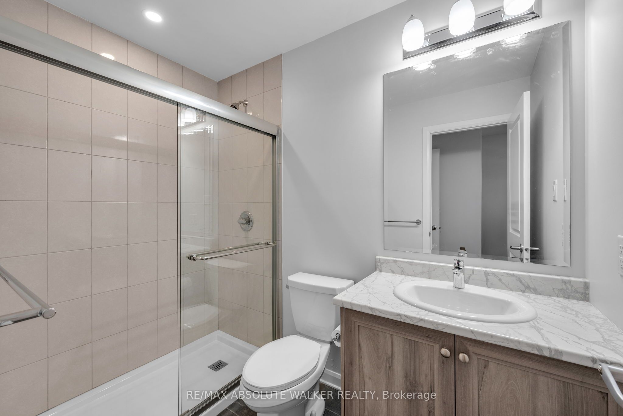 763 Shoal Street Property Photo 21