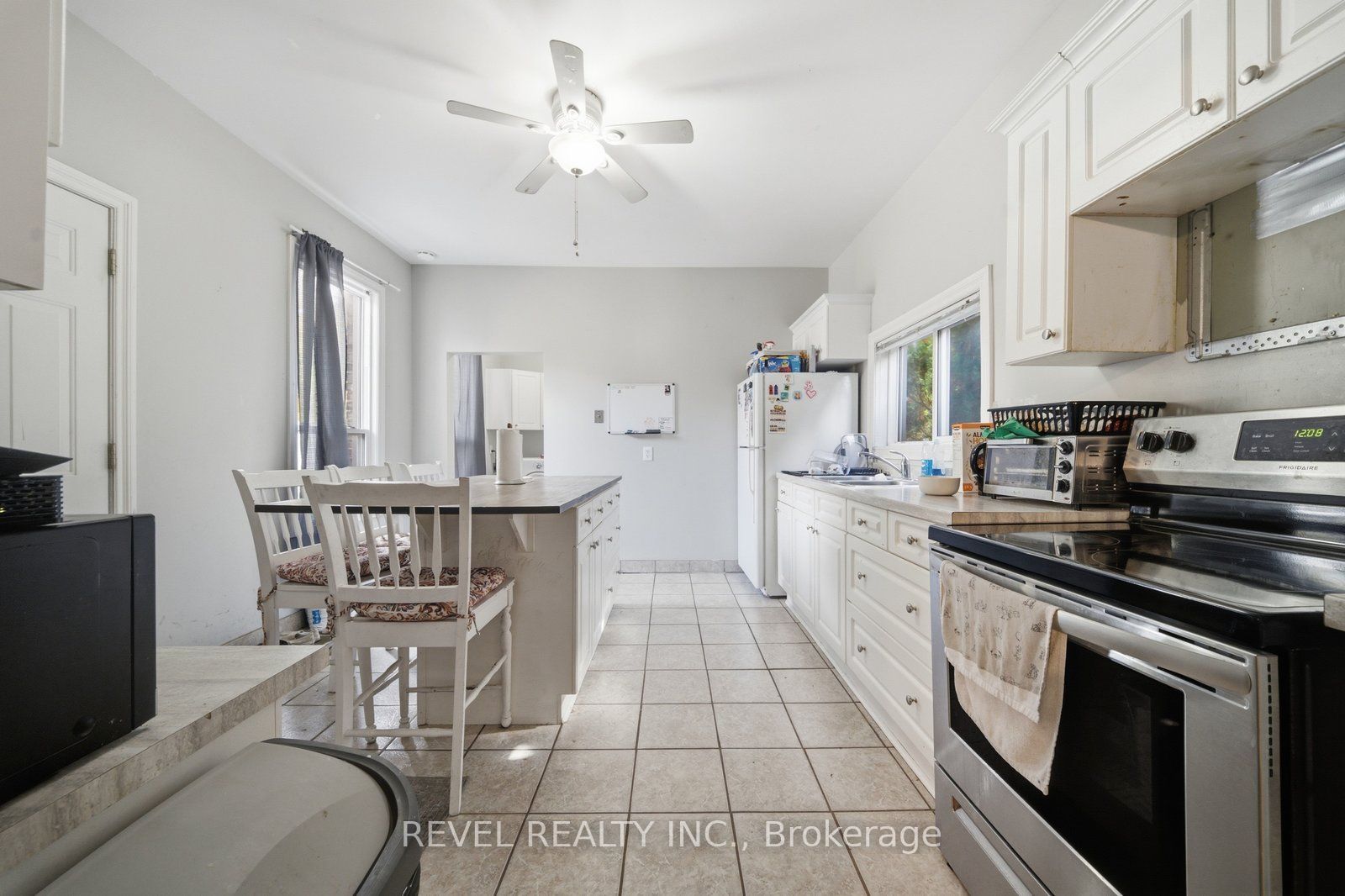 97 Queen Street Property Photo 9
