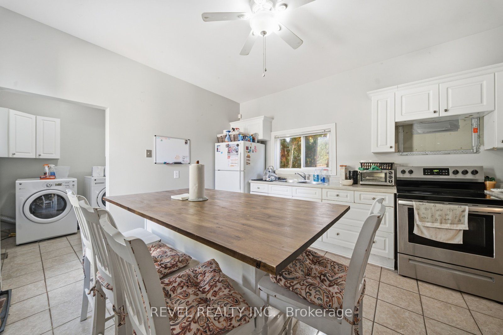 97 Queen Street Property Photo 12