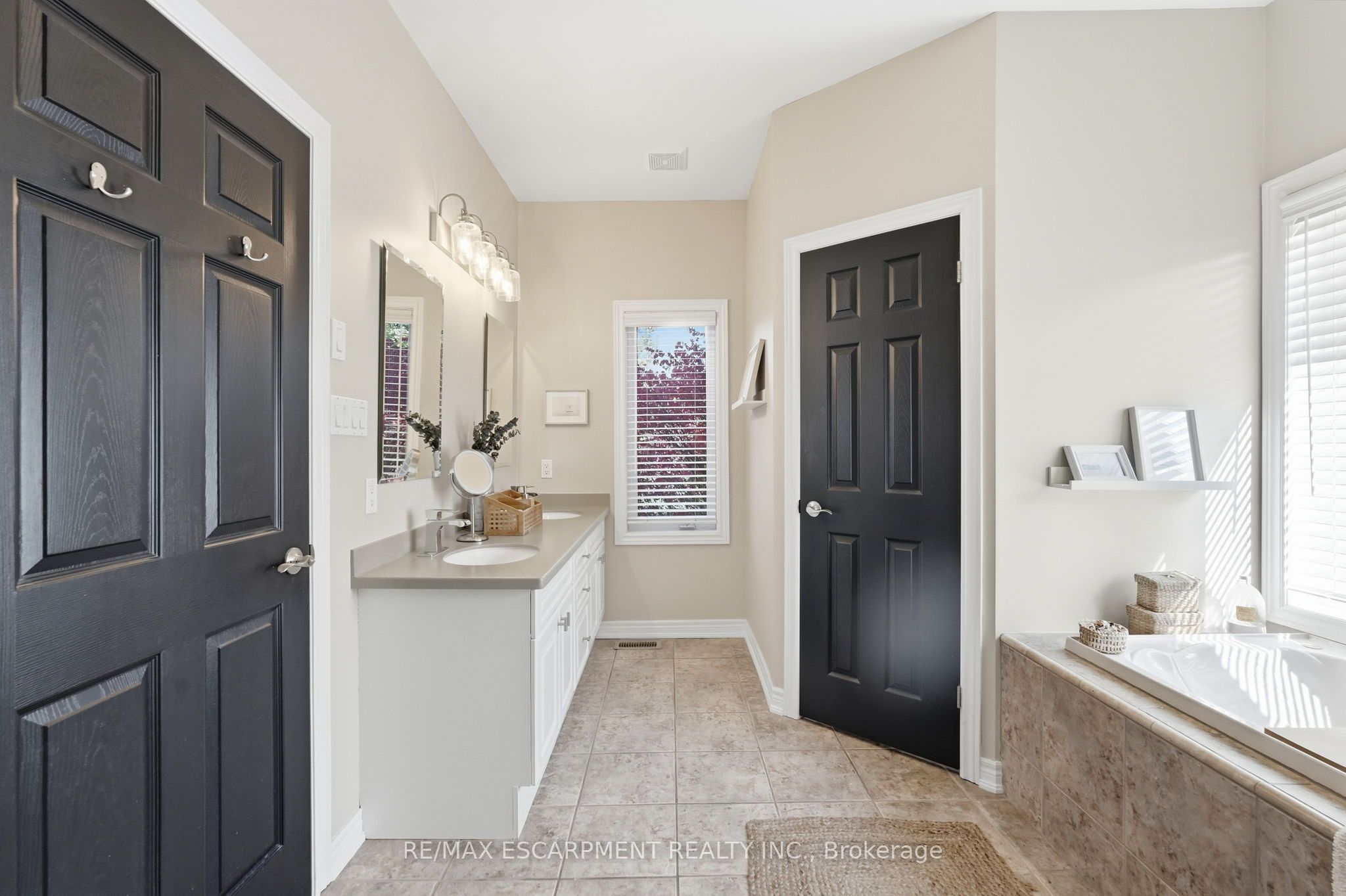 14 Gavin Drive Property Photo 23
