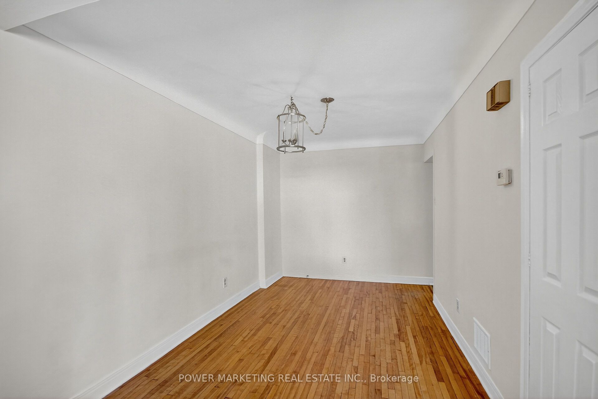 528 Mutual Street Property Photo 9