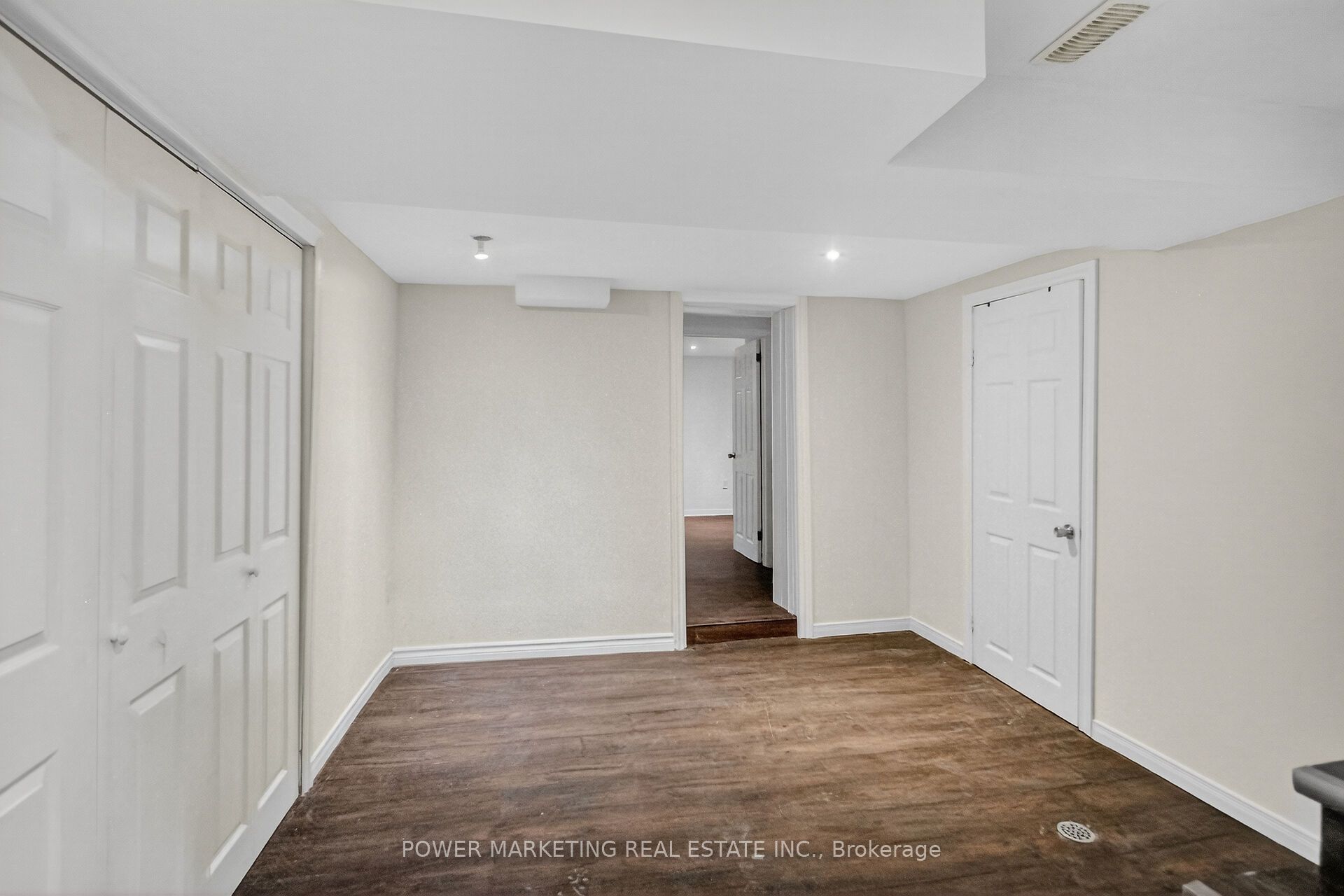 528 Mutual Street Property Photo 27
