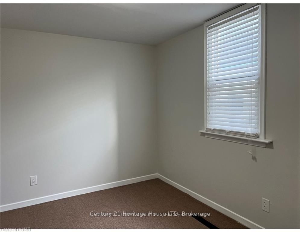 61 Phipps Street Lower Property Photo 10