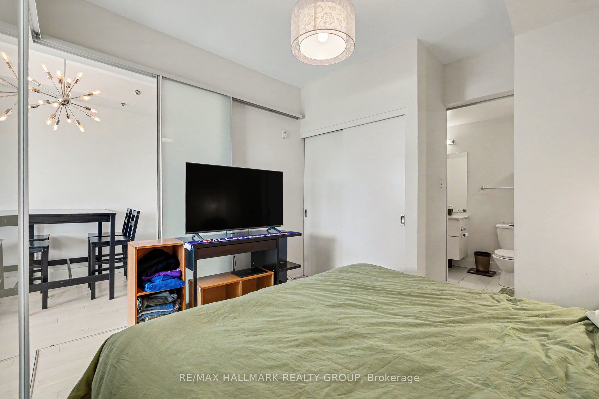 98 Richmond Road 504 Property Photo 16
