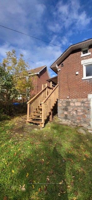 841 Worthington Street E Property Photo 3