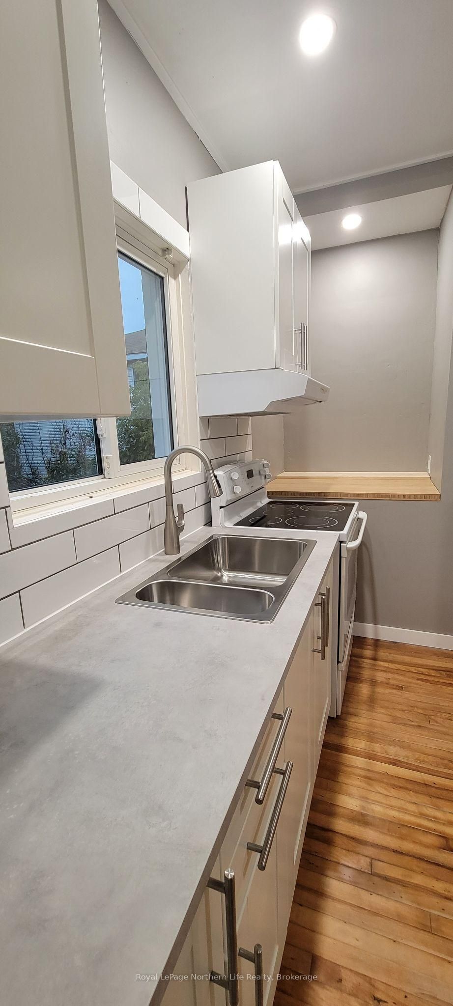 841 Worthington Street E Property Photo 11