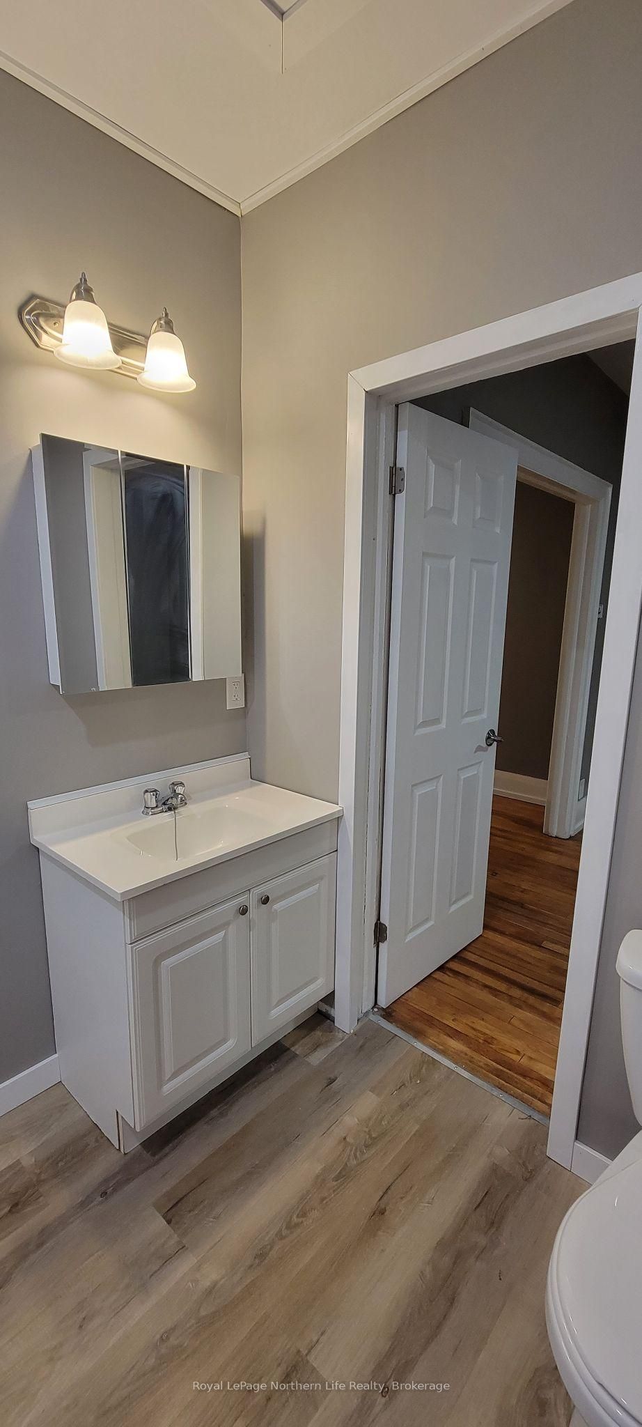 841 Worthington Street E Property Photo 20