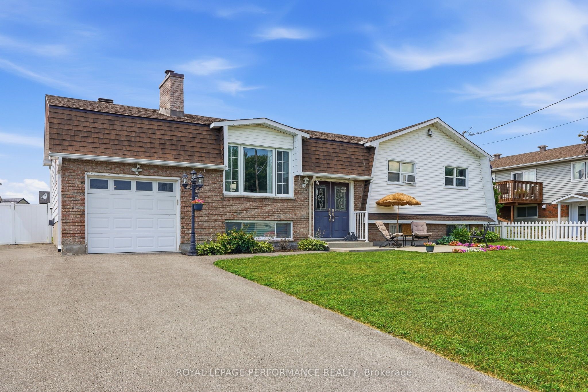 321 Sainte-anne Street Property Photo 1