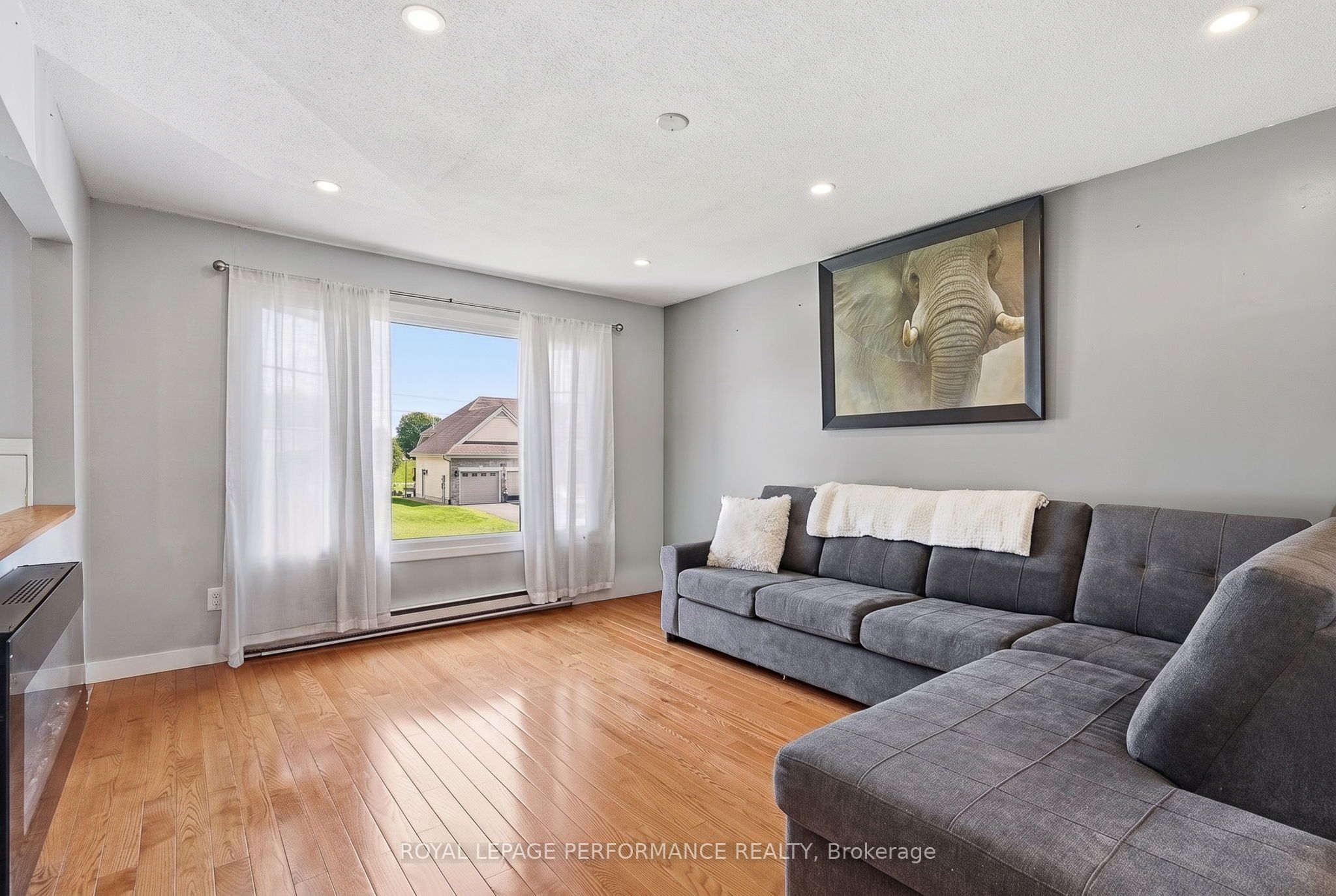 321 Sainte-anne Street Property Photo 5