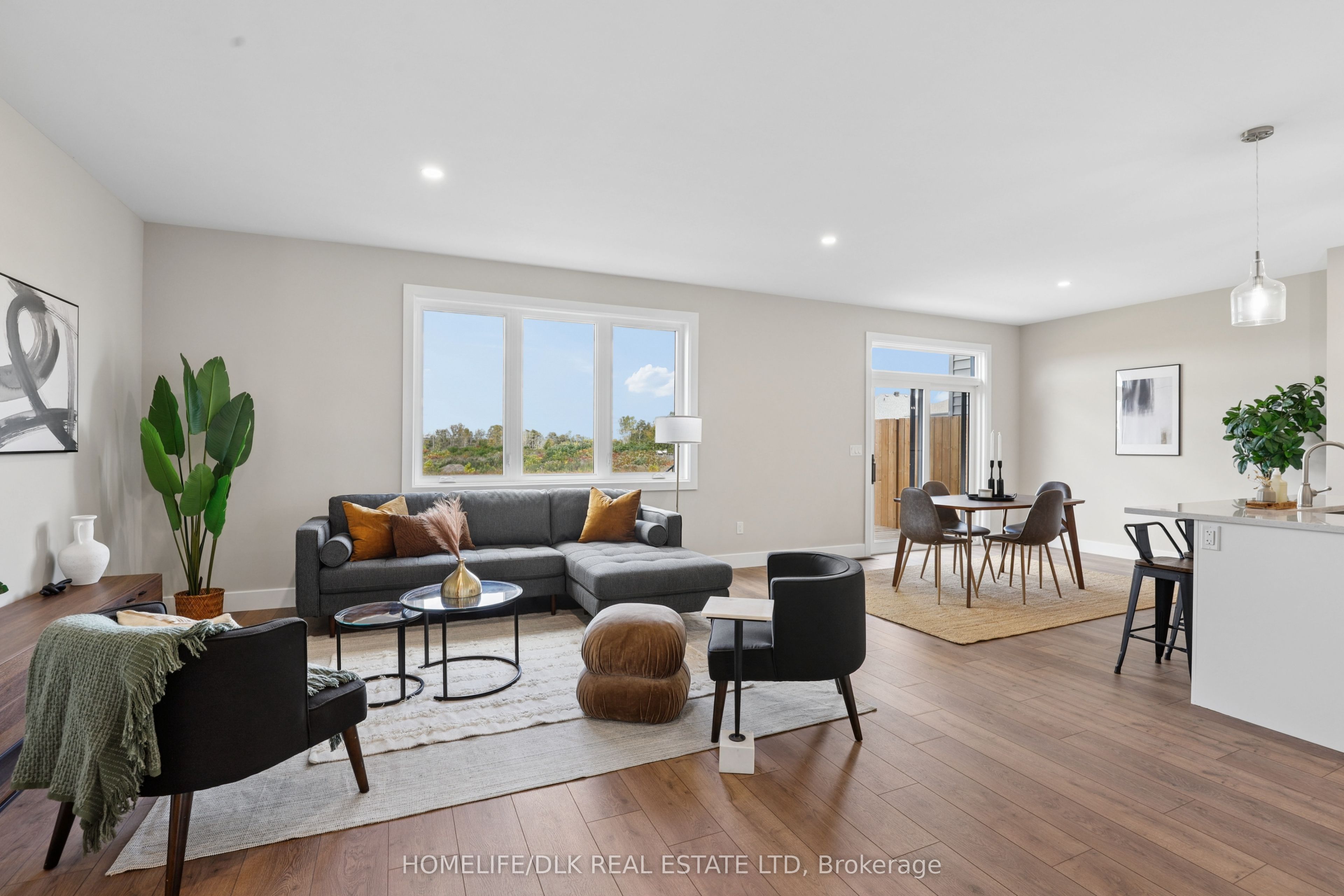 1009 Dobbie Street Property Photo 11