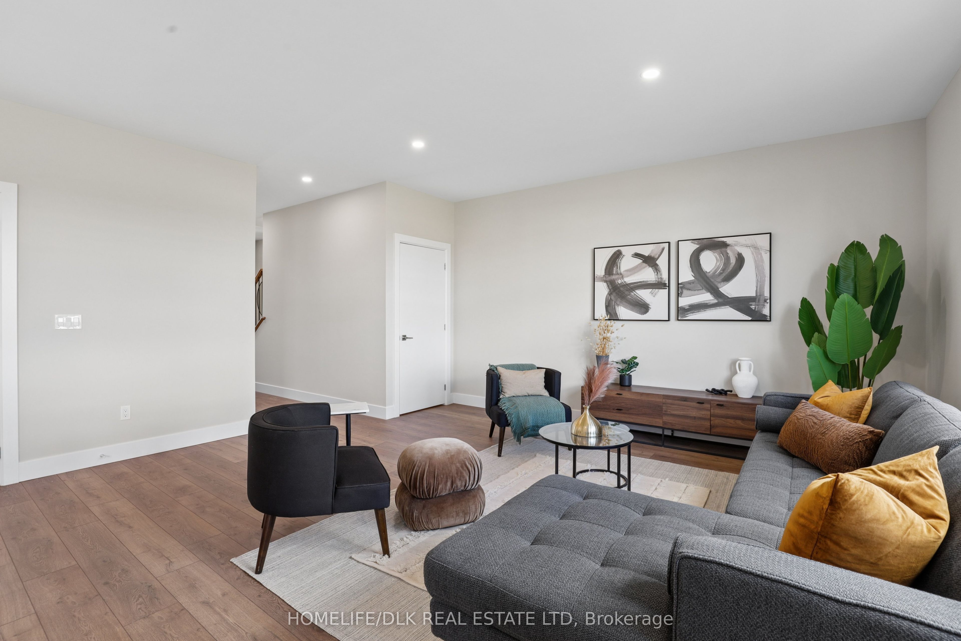 1009 Dobbie Street Property Photo 14