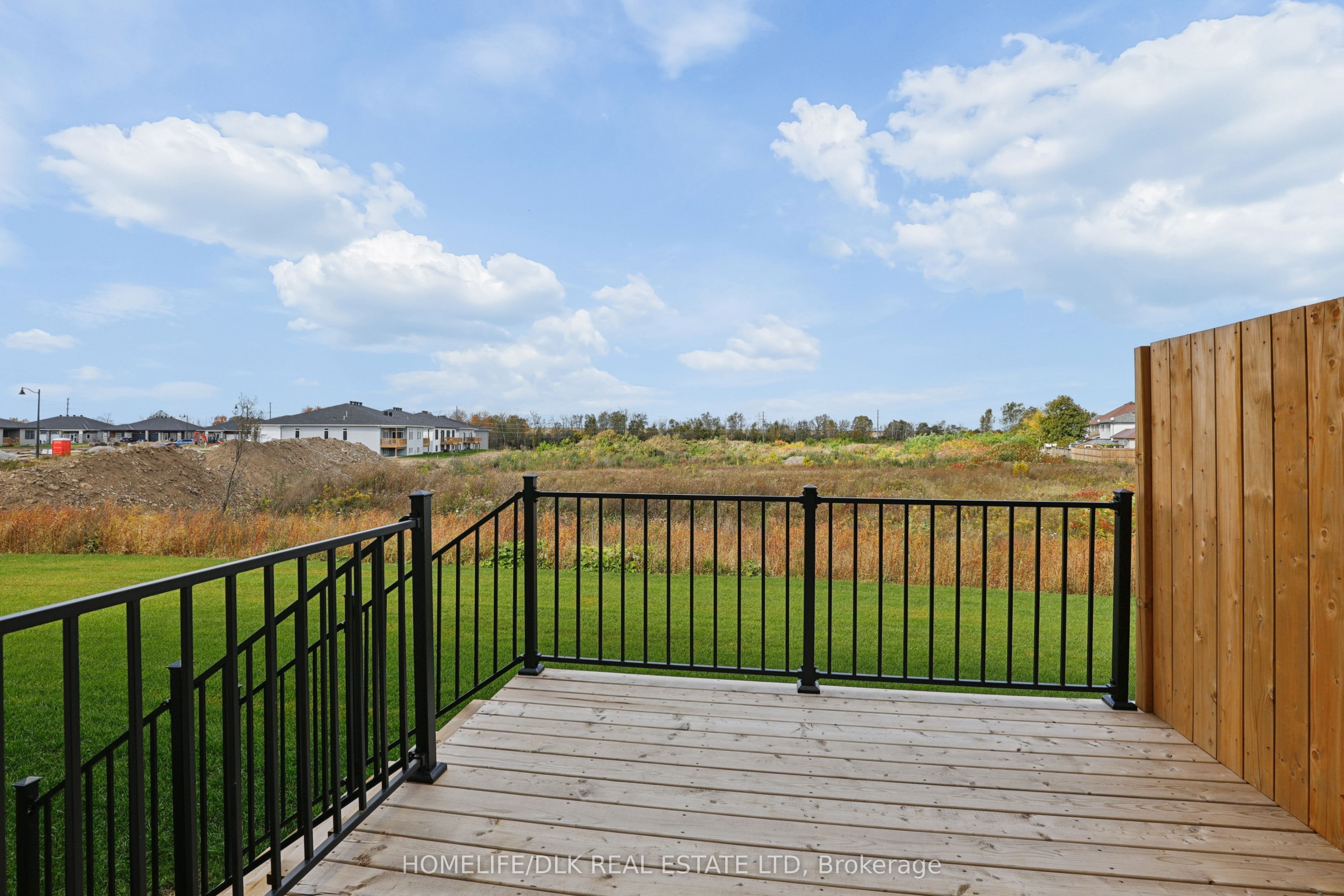 1009 Dobbie Street Property Photo 22