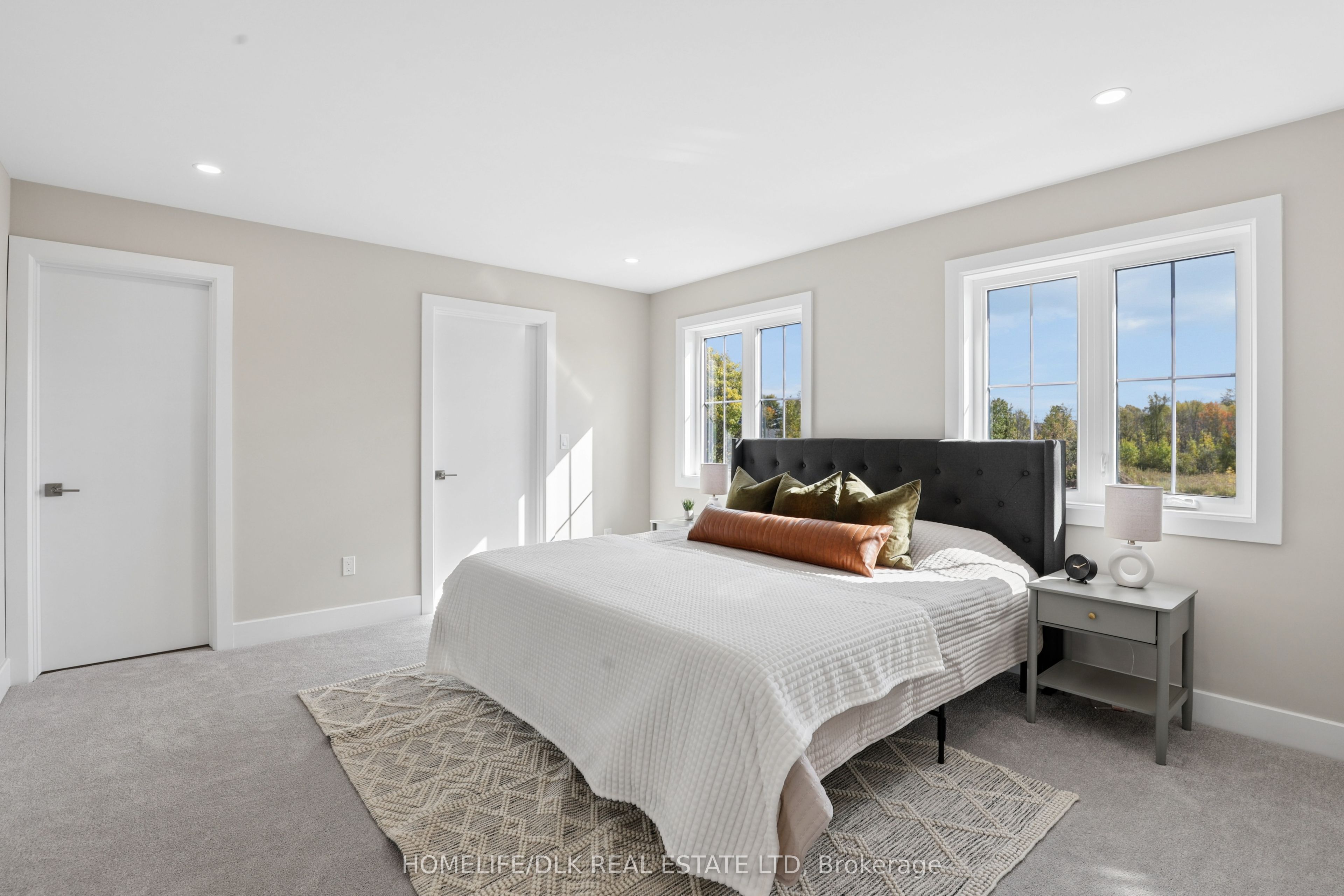 1009 Dobbie Street Property Photo 24