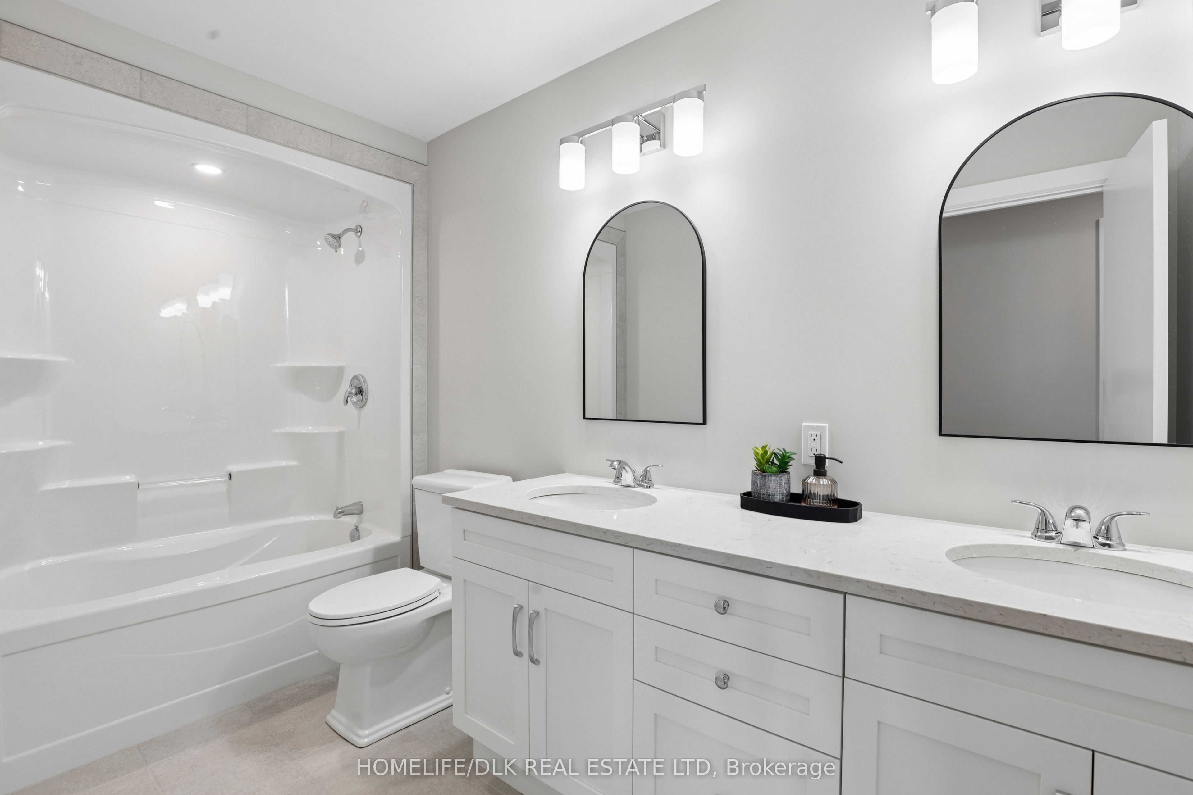 1009 Dobbie Street Property Photo 30