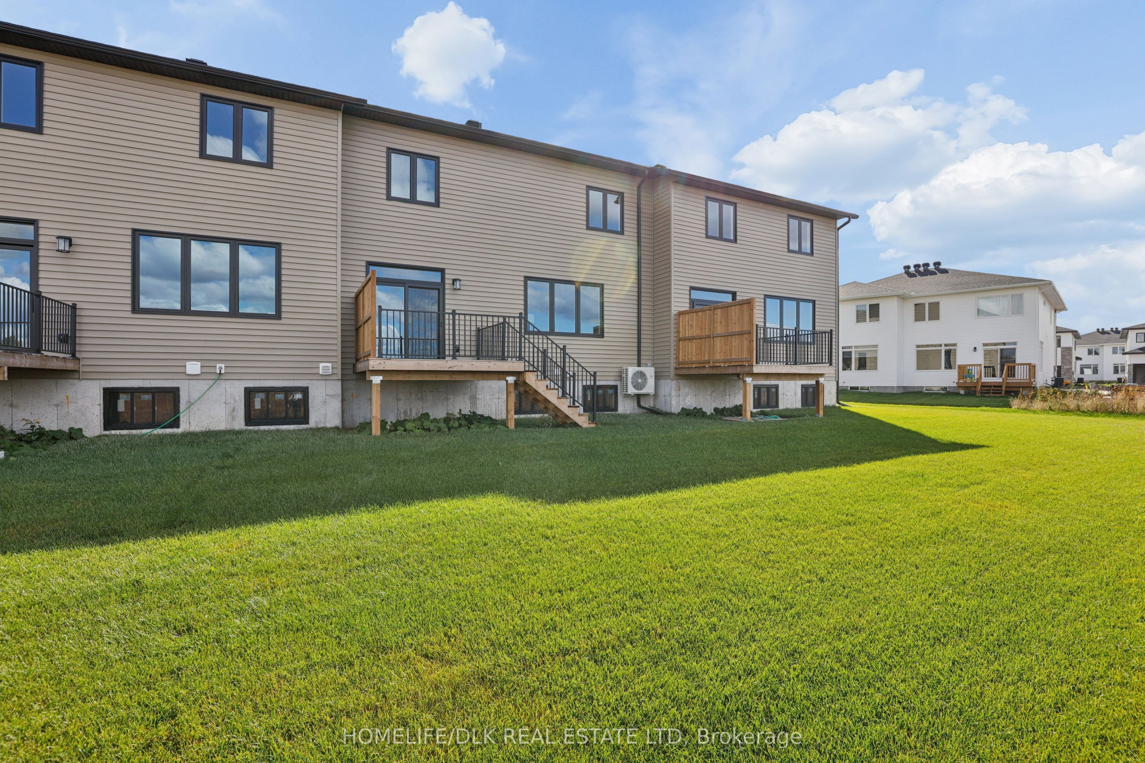 1009 Dobbie Street Property Photo 33