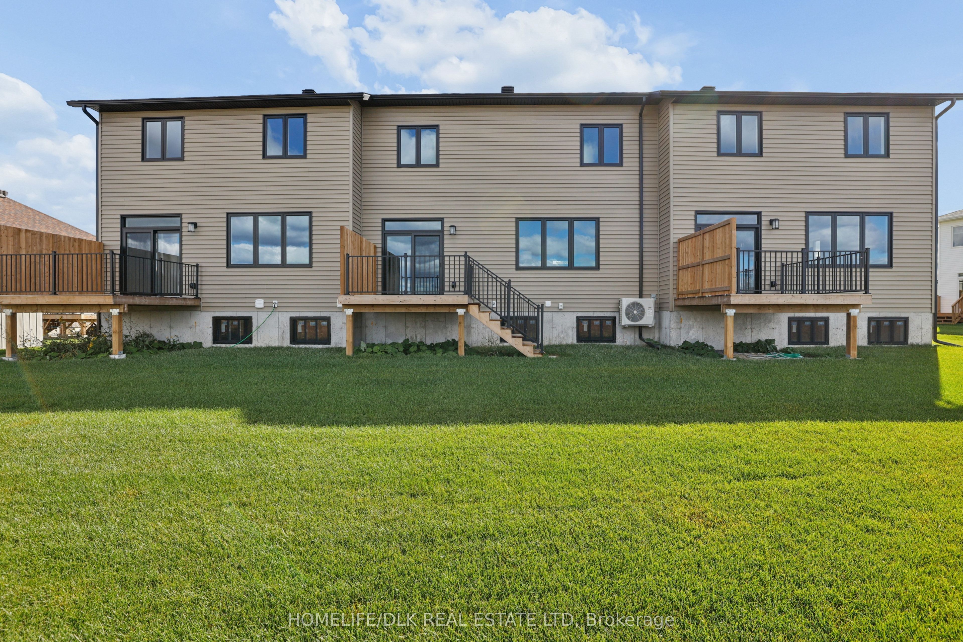 1009 Dobbie Street Property Photo 34