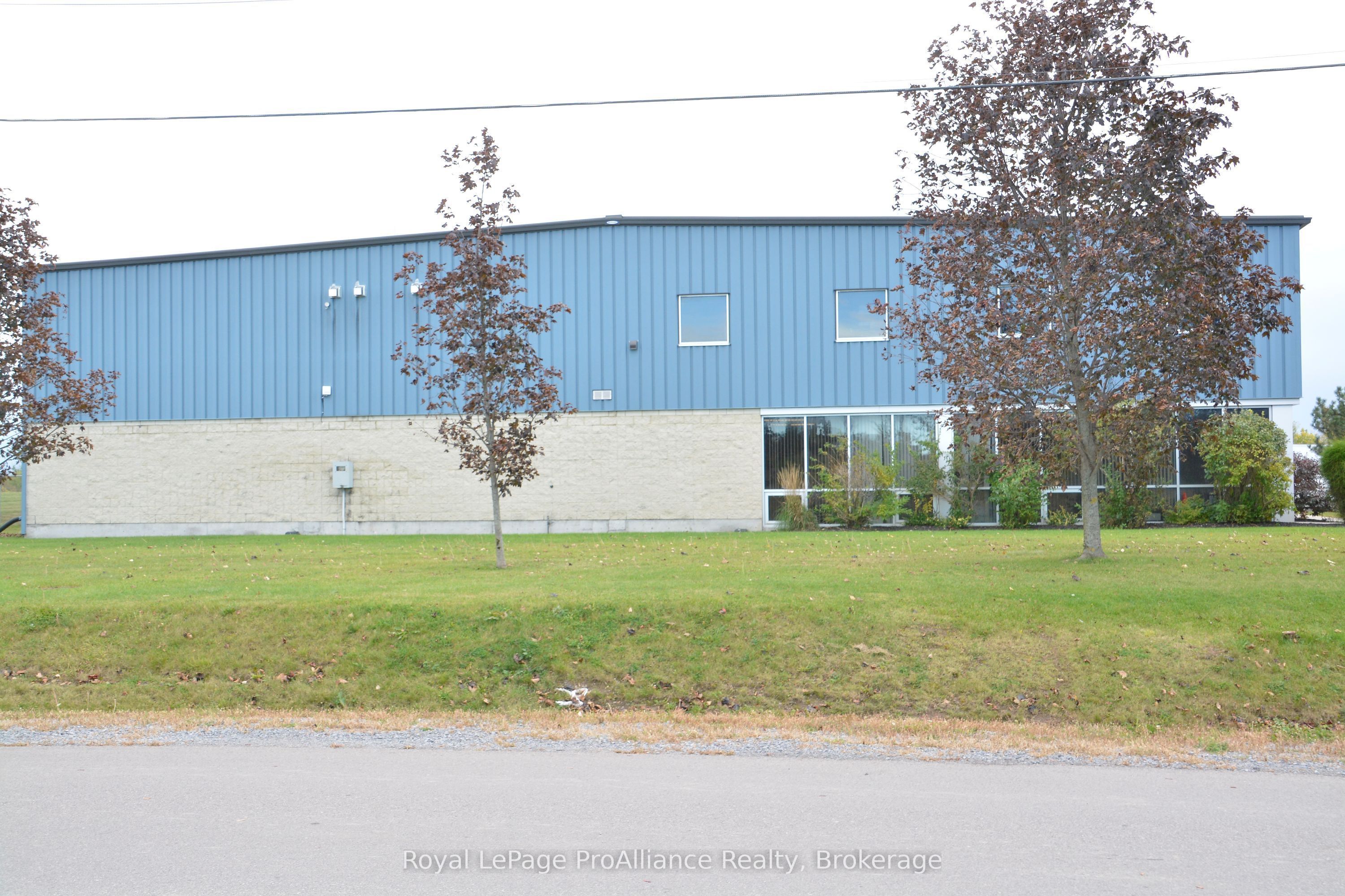 30 Huff Avenue Property Photo 9