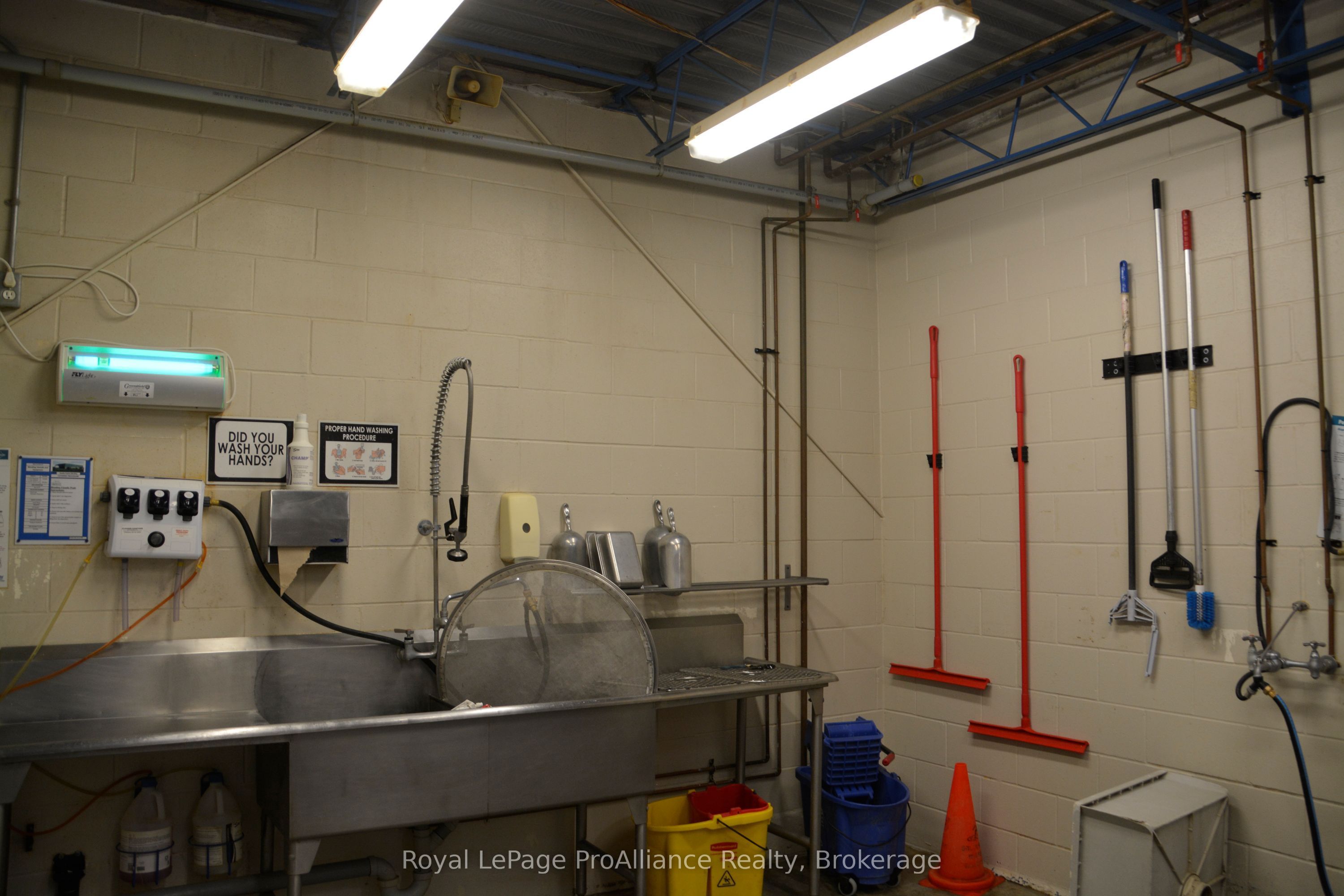 30 Huff Avenue Property Photo 41