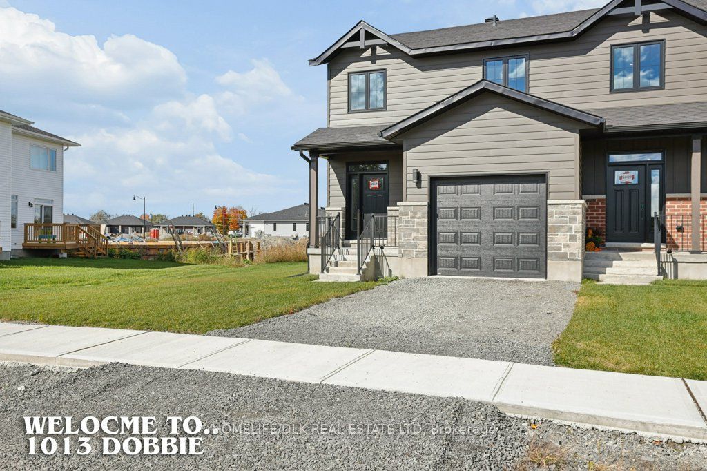 1013 Dobbie Street Property Photo 1