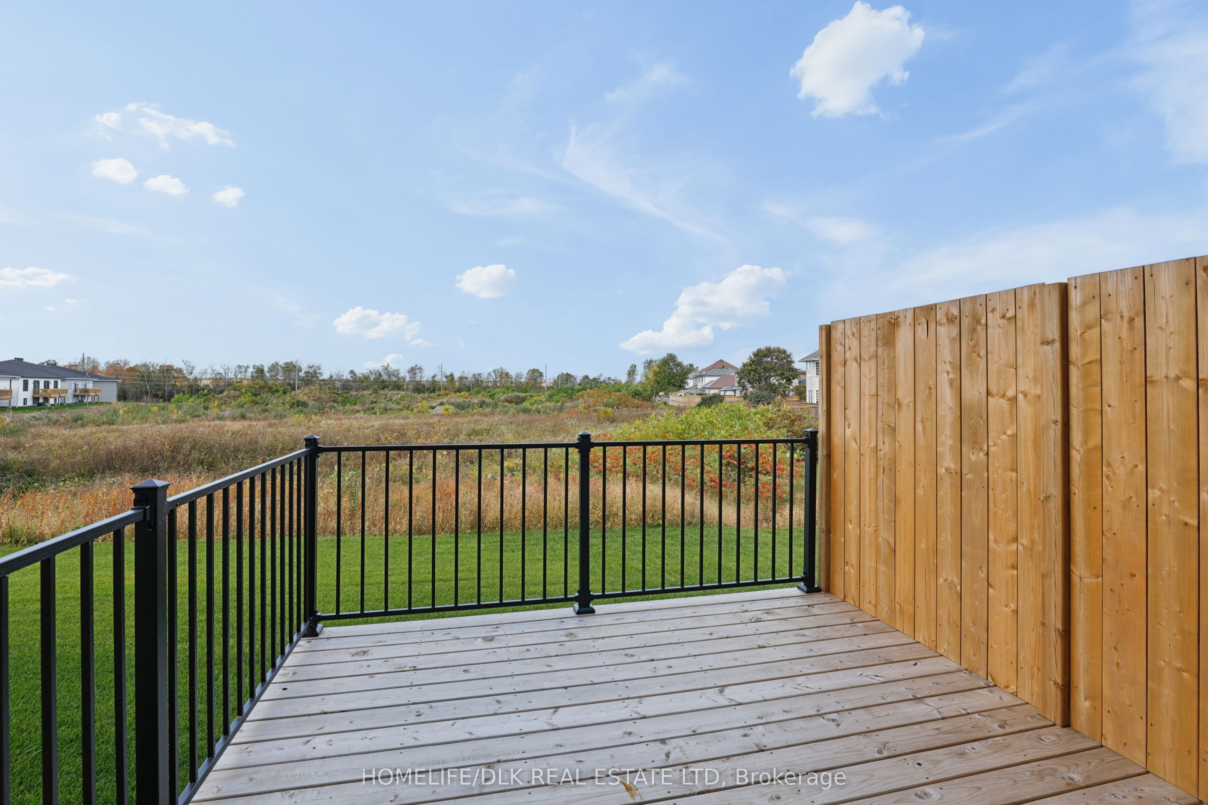 1005 Dobbie Street Property Photo 19