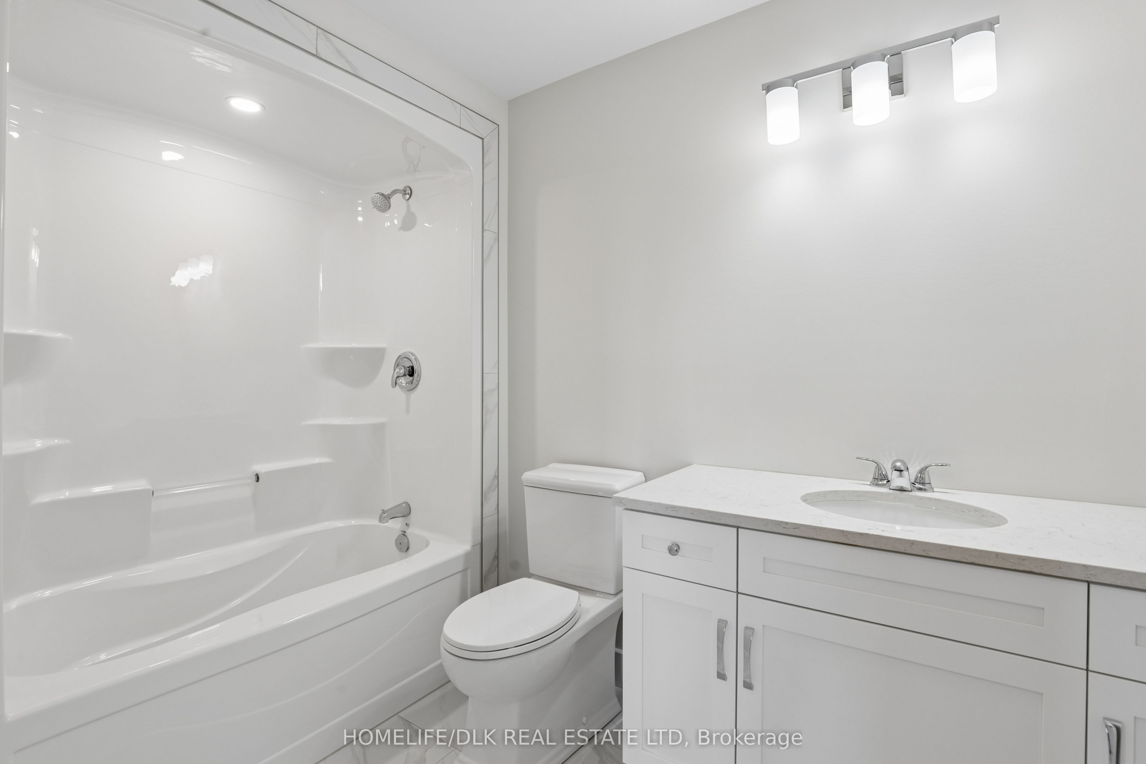 1005 Dobbie Street Property Photo 27