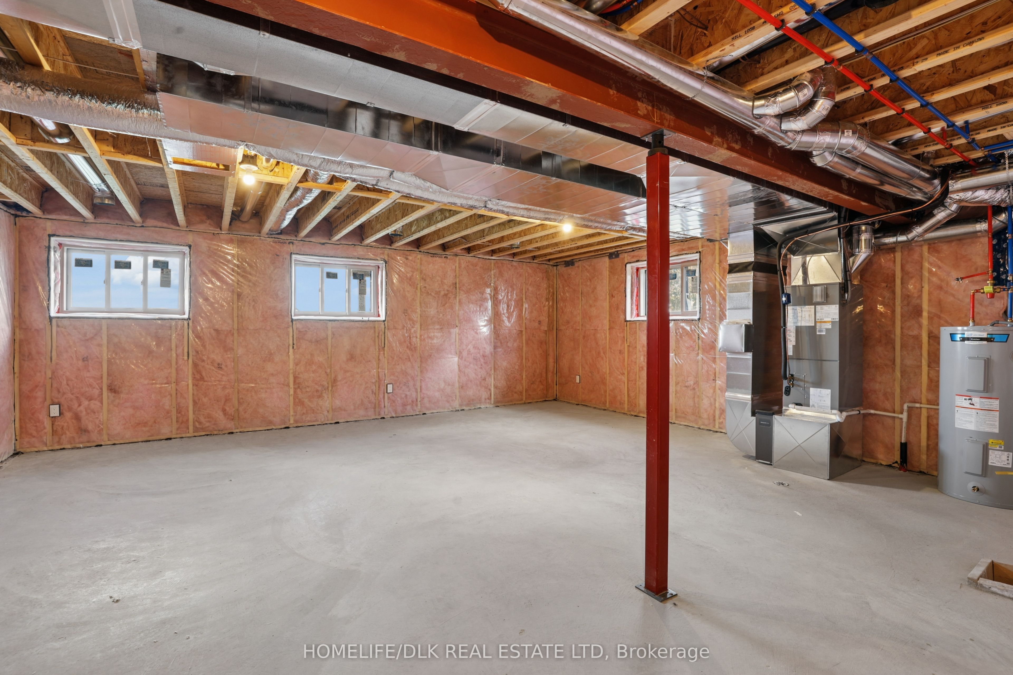 1005 Dobbie Street Property Photo 28