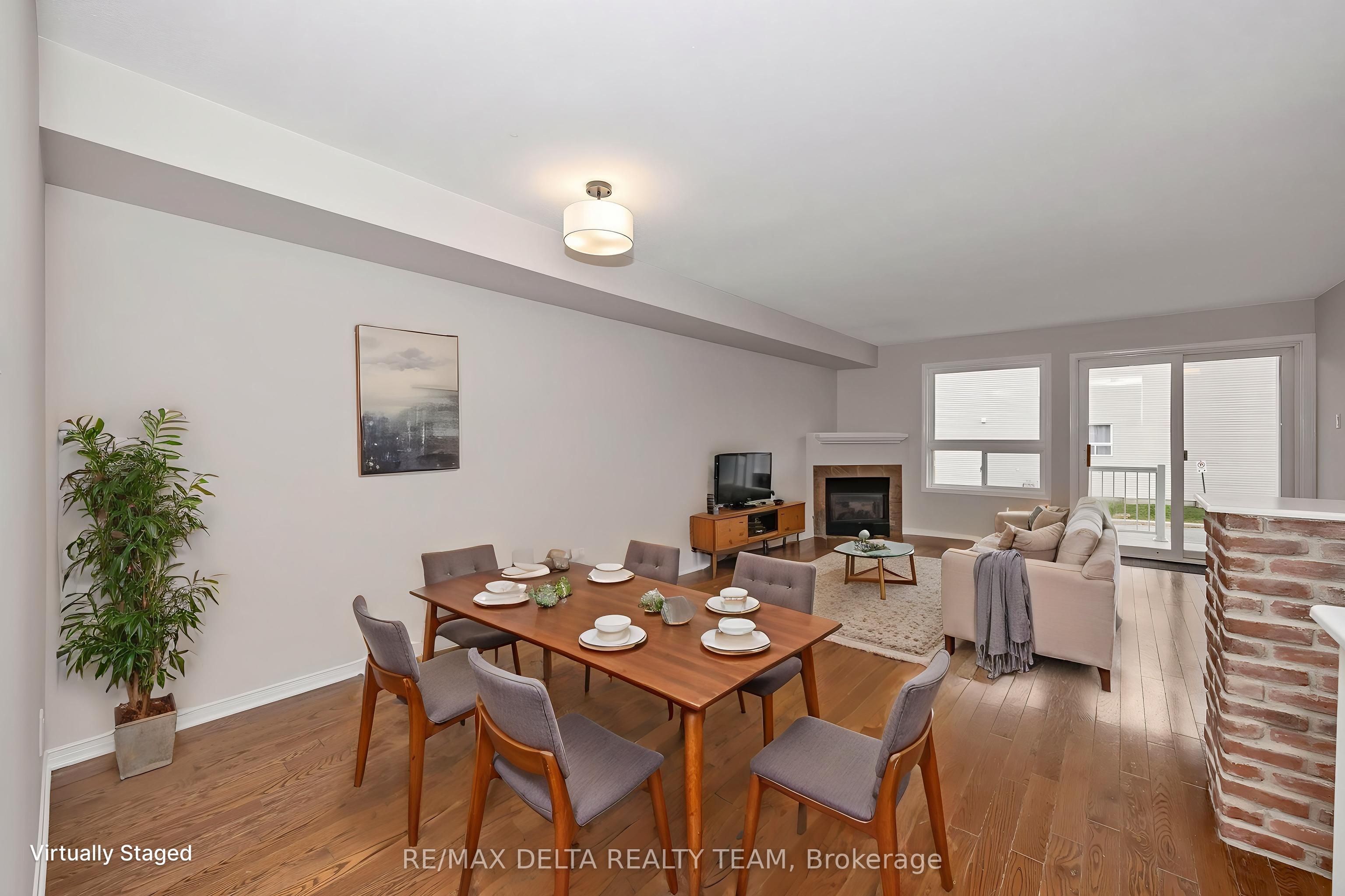 900 Longfields Drive Property Photo 10