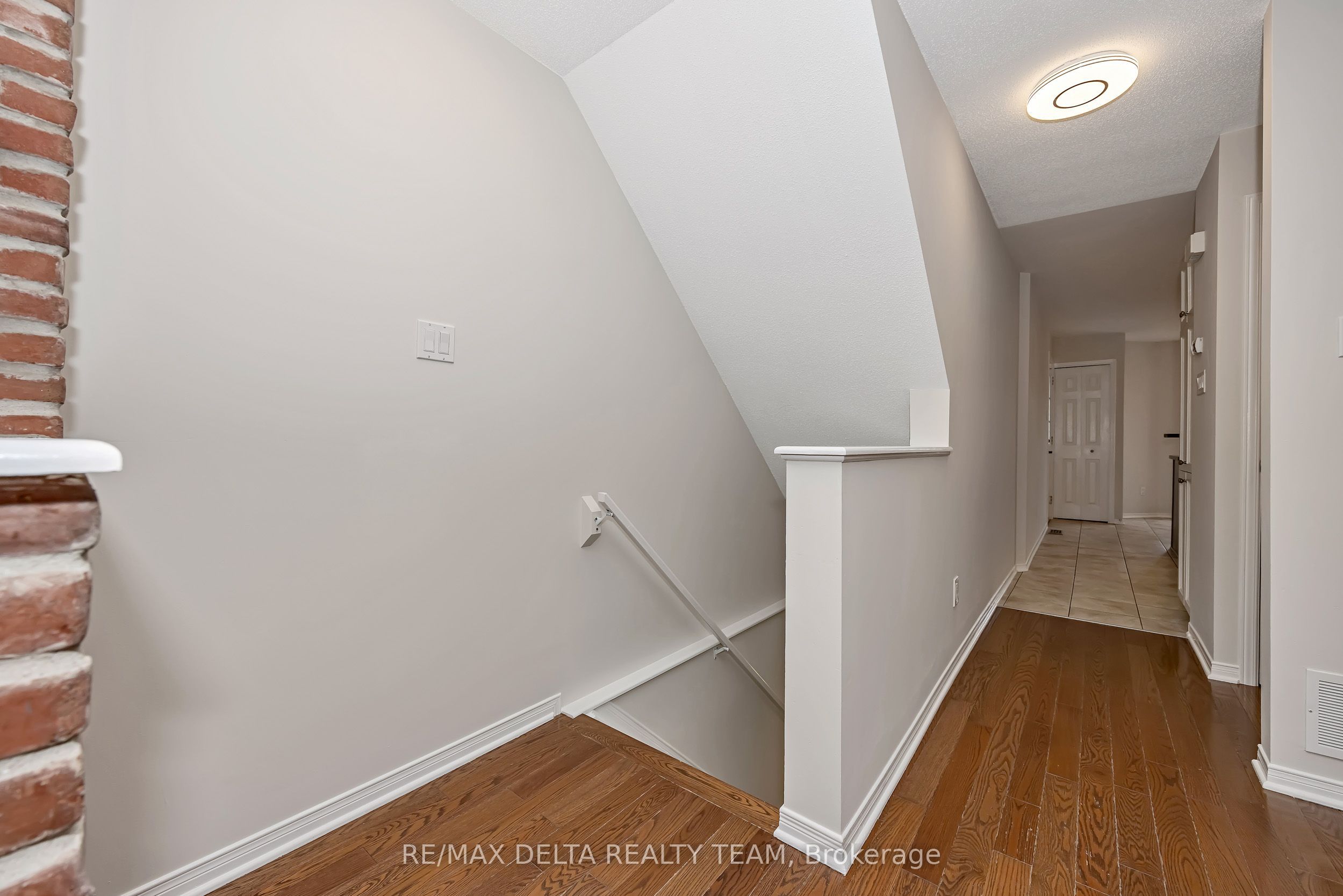 900 Longfields Drive Property Photo 16