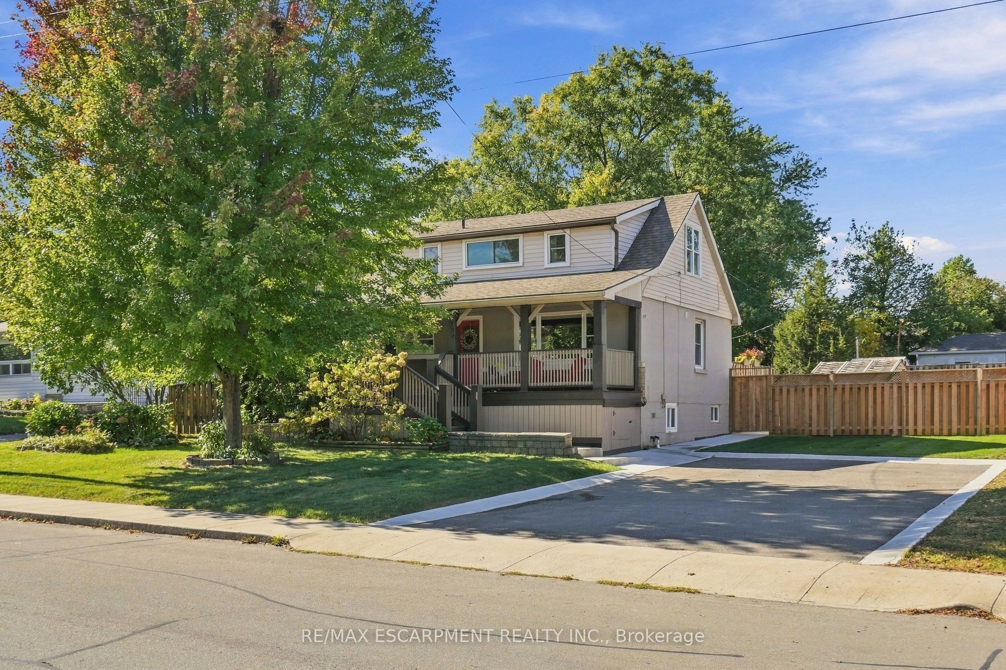 346 Hawkridge Avenue Property Photo 1