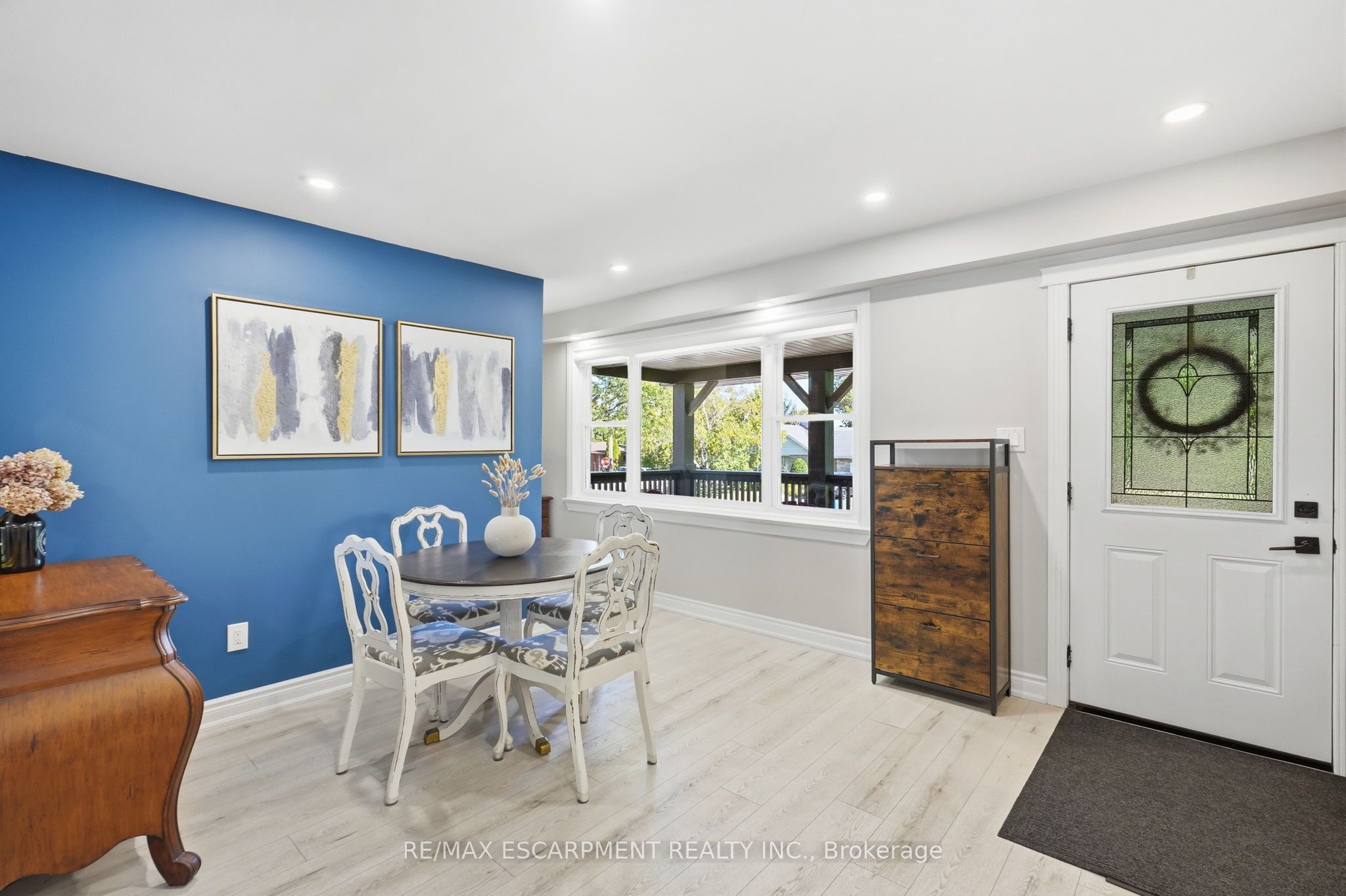 346 Hawkridge Avenue Property Photo 6