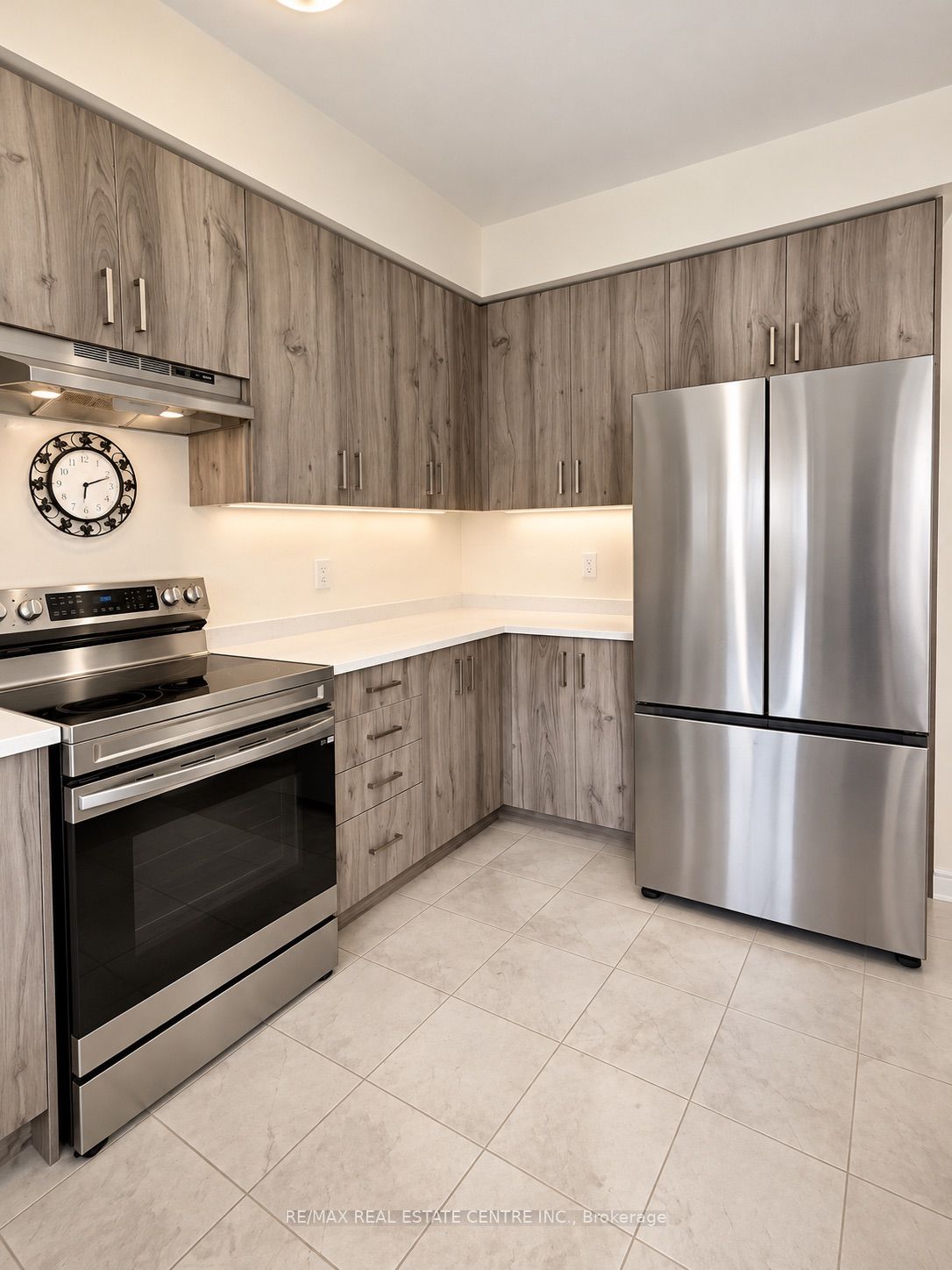 117 Raftis Street Property Photo 3