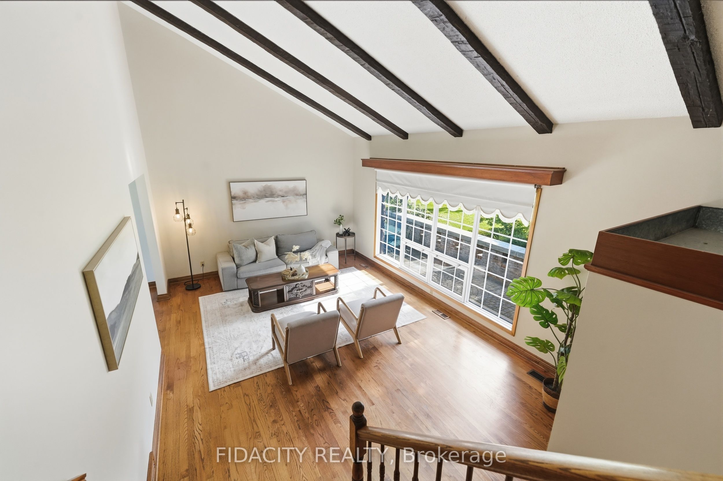 45 Cortleigh Drive Property Photo 9