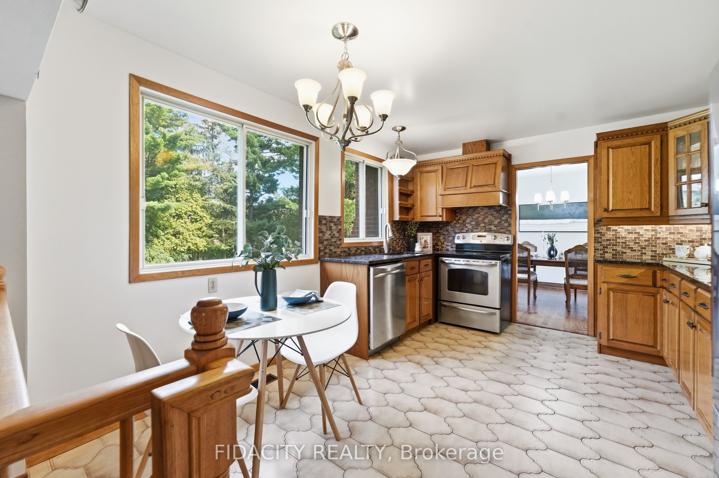 45 Cortleigh Drive Property Photo 13