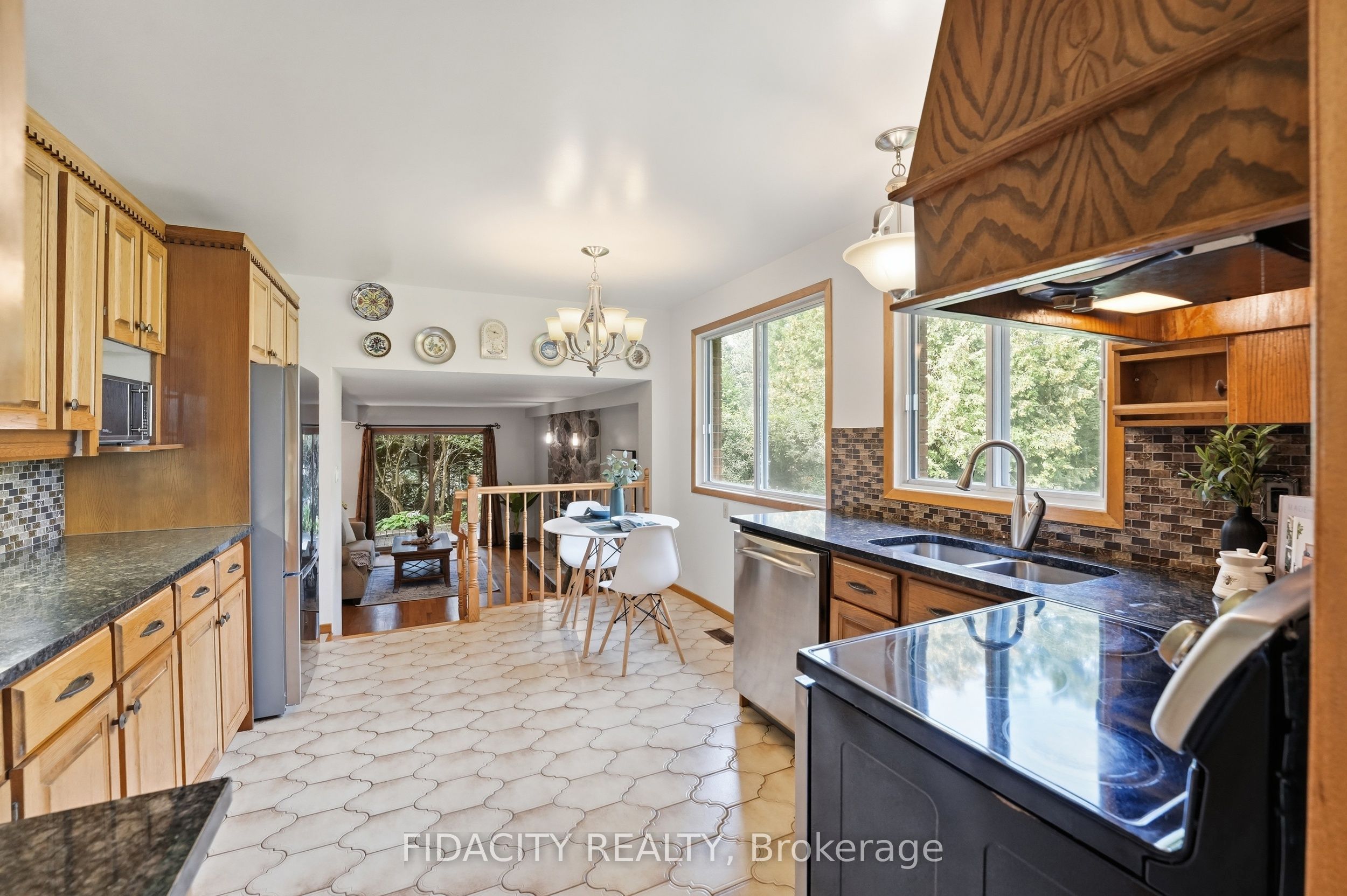 45 Cortleigh Drive Property Photo 14