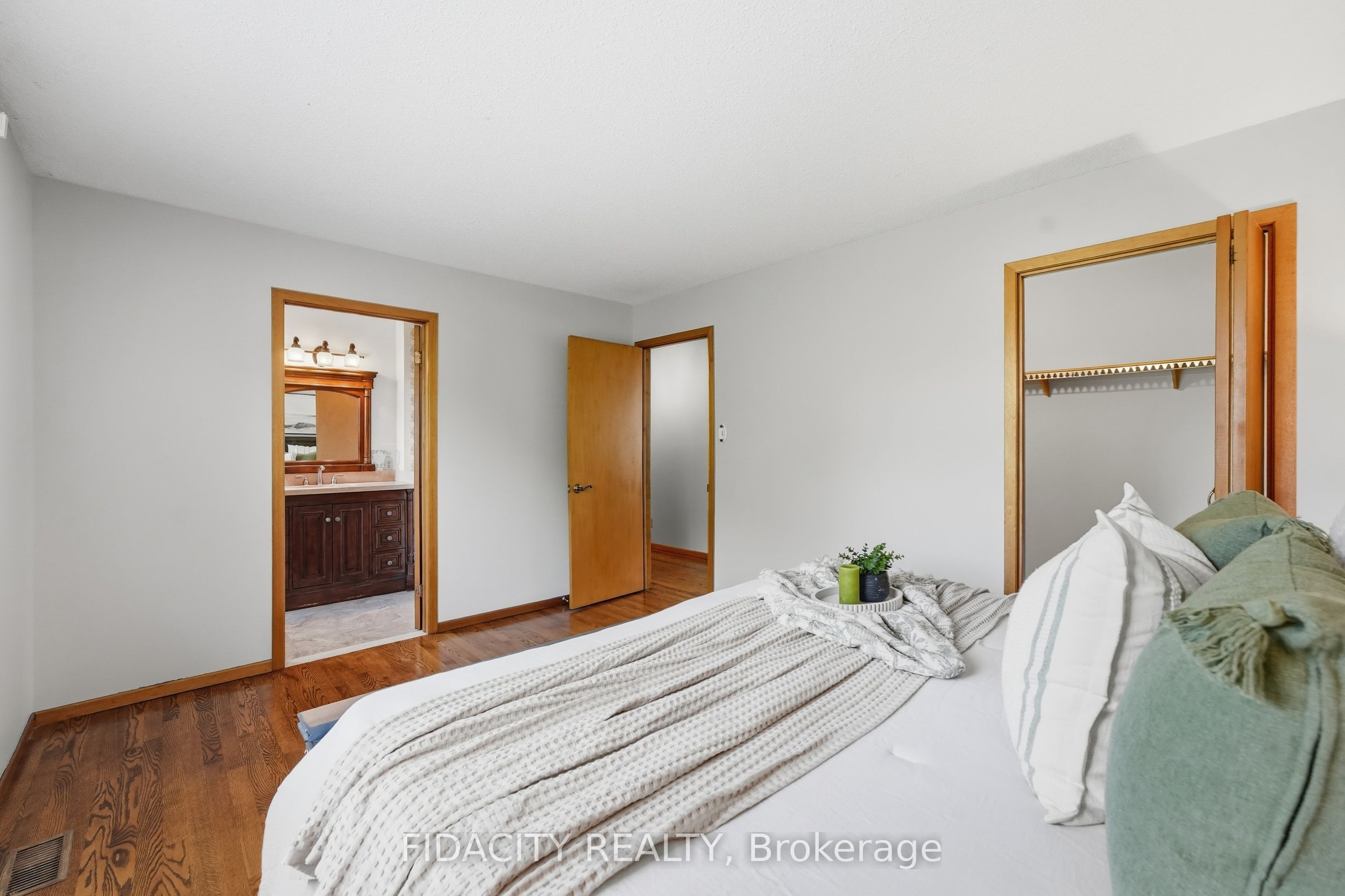 45 Cortleigh Drive Property Photo 22