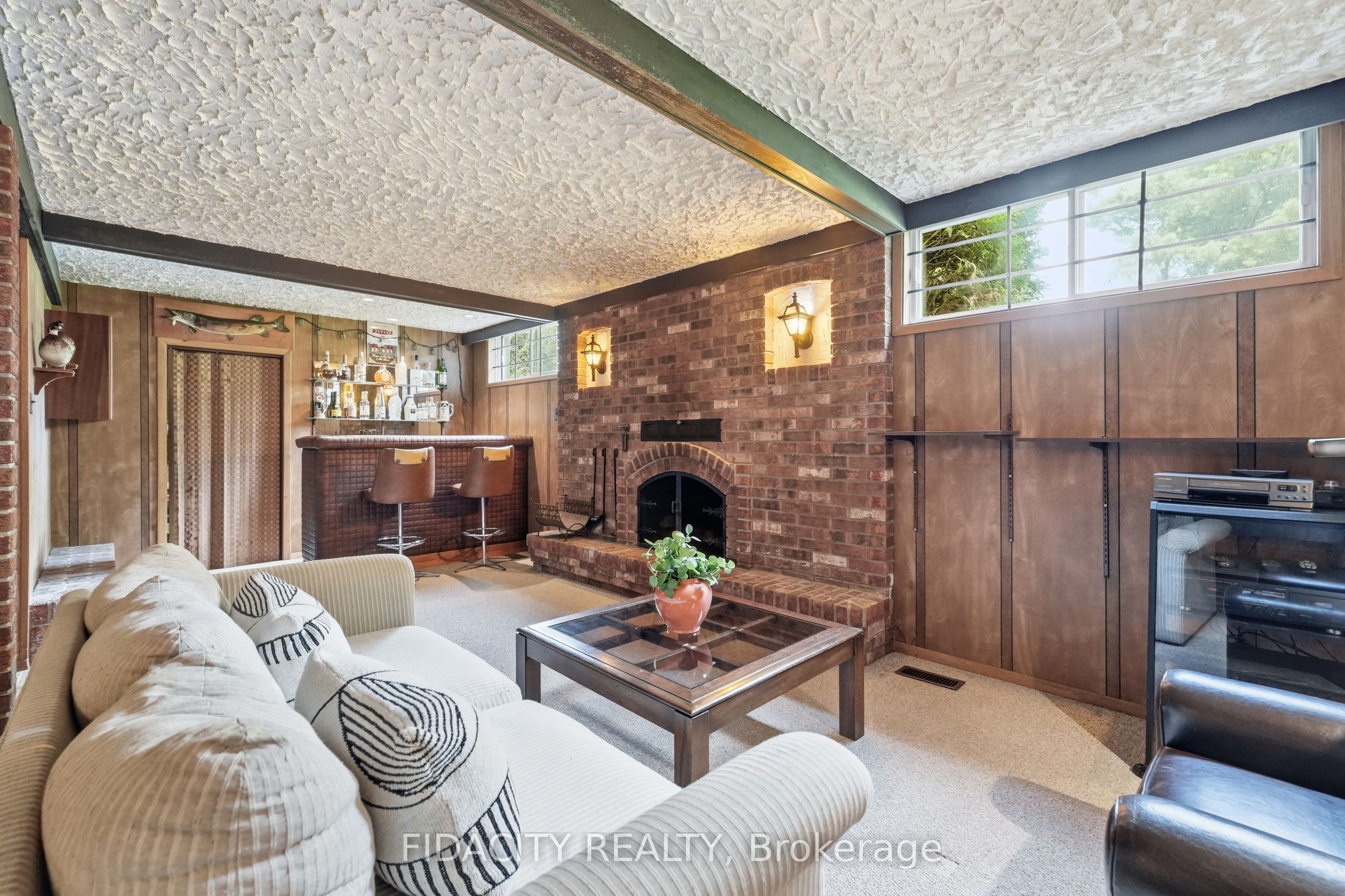 45 Cortleigh Drive Property Photo 30