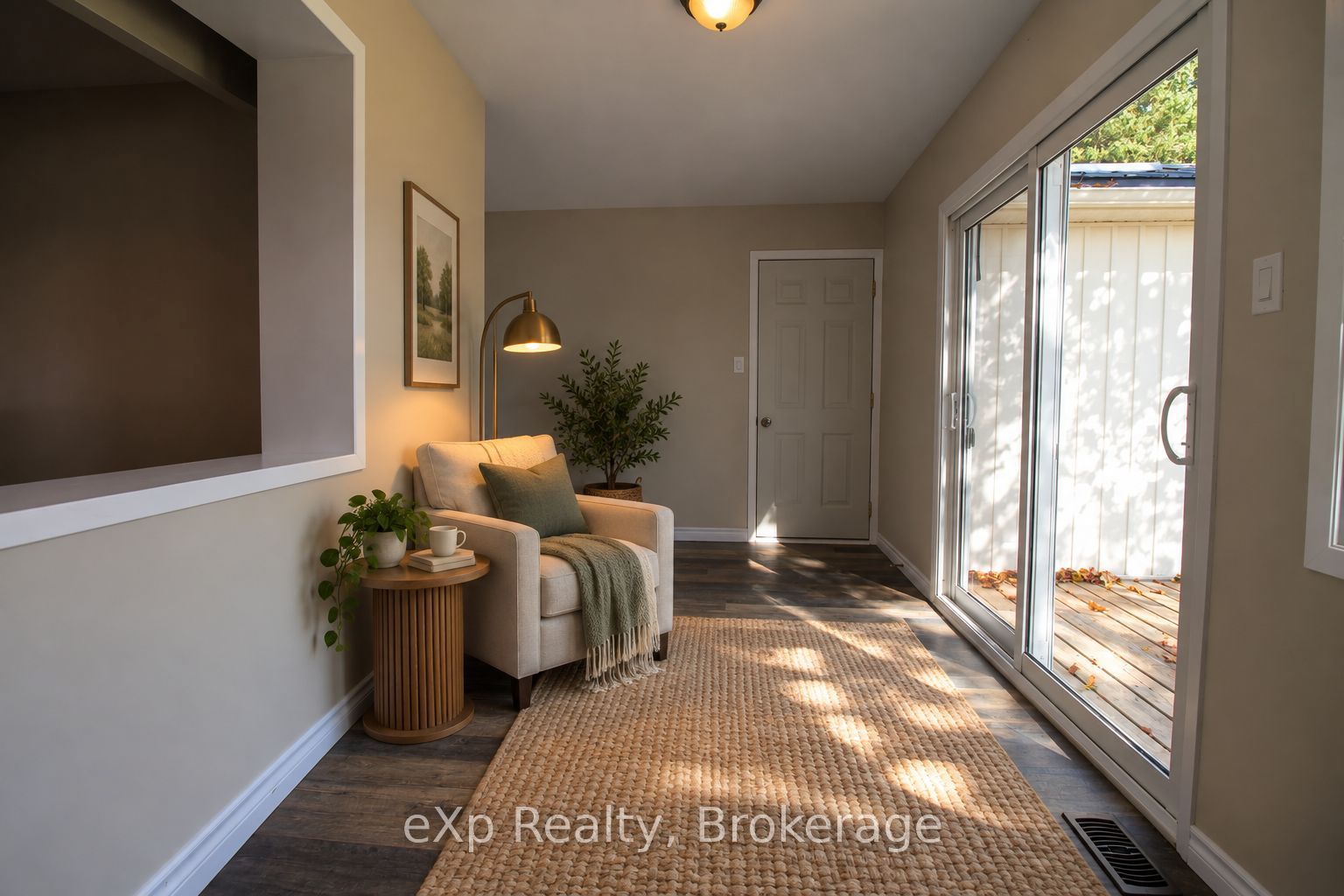 165 Victoria Street W Property Photo 15