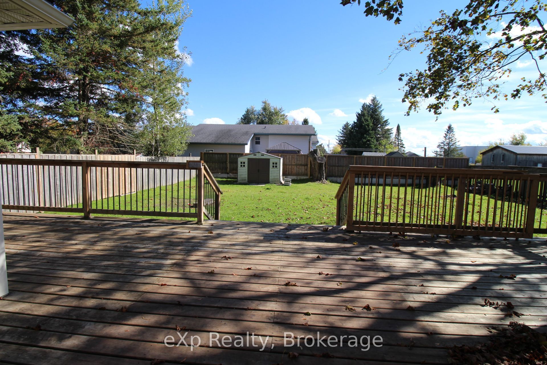 165 Victoria Street W Property Photo 35