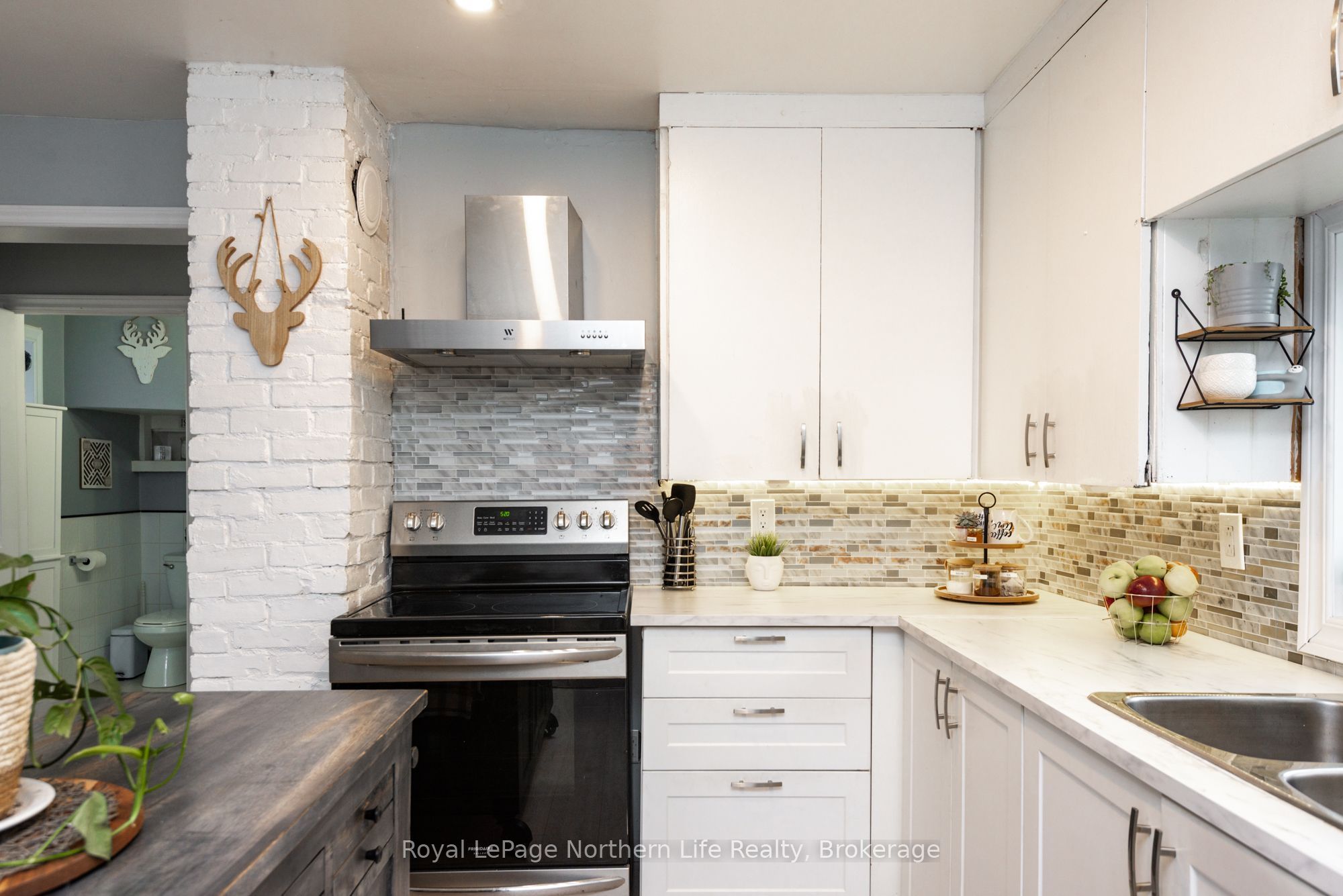133 Princess Street E Property Photo 12