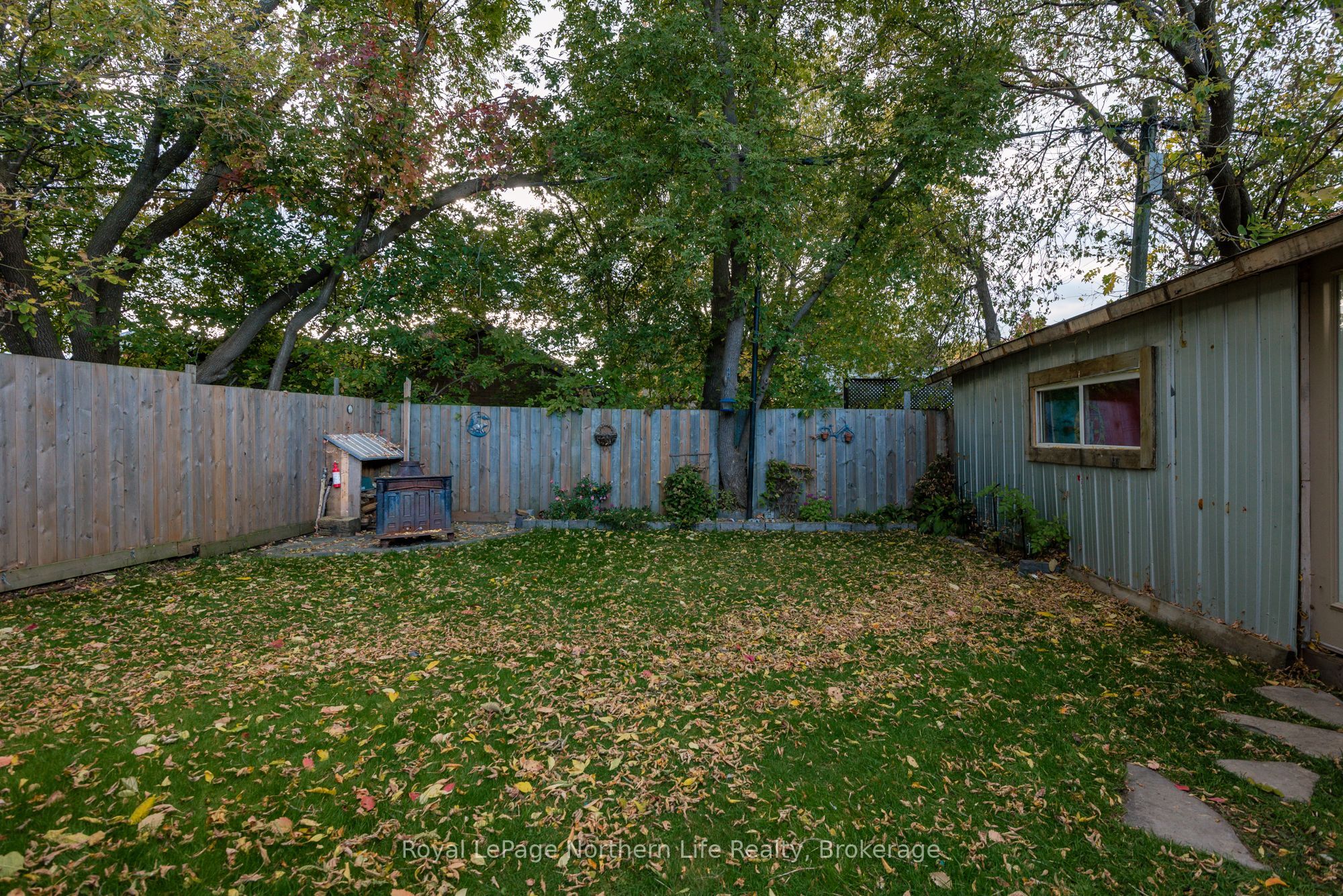 133 Princess Street E Property Photo 34