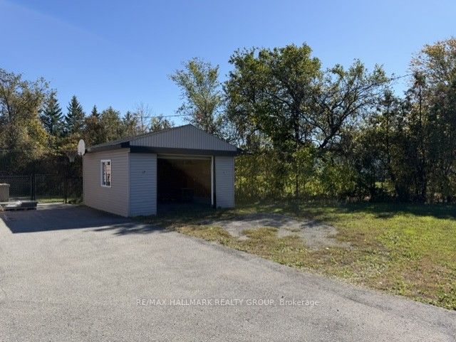 2717 Stagecoach Road Property Photo 4